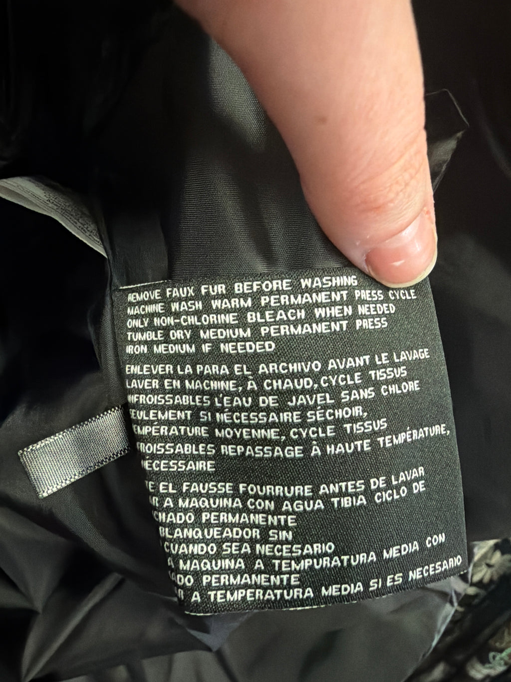 NWT Guess Quilted Puffer Jacket (org$180)