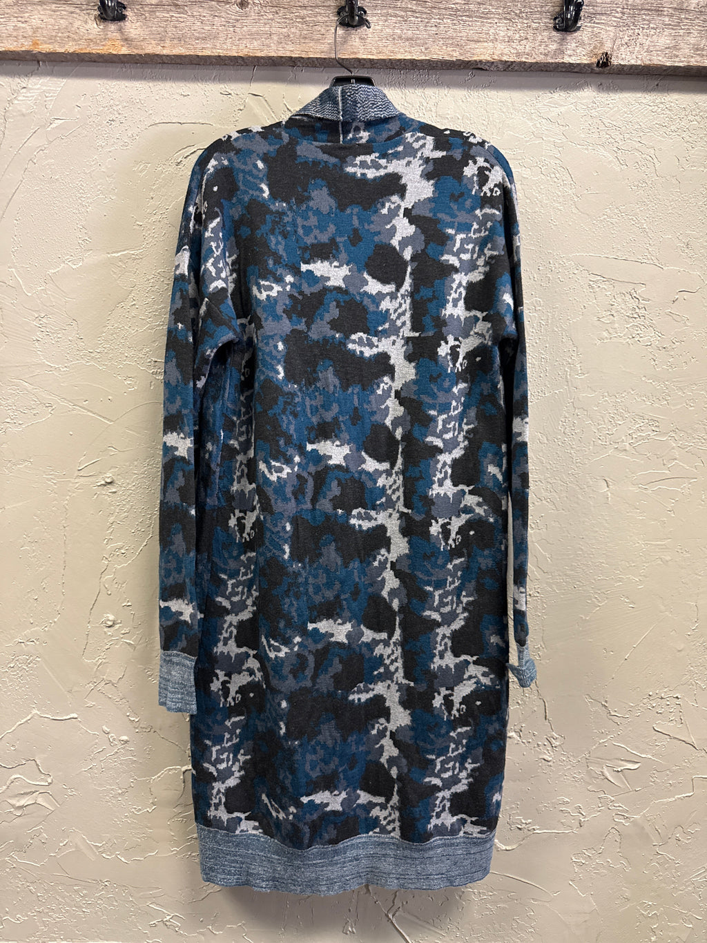 NWT Mystree Abstract Camo Cardi (org$75)