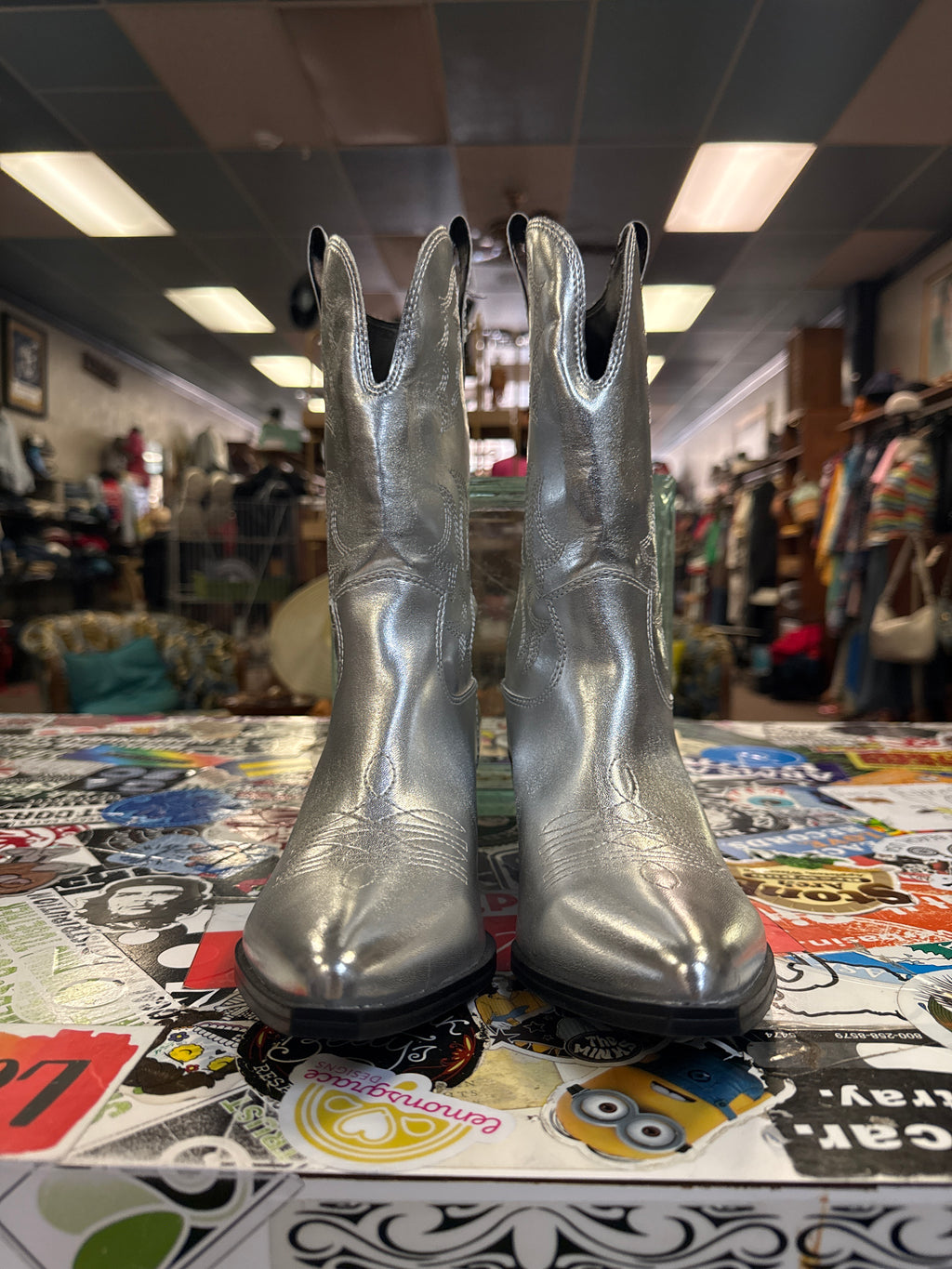 NWOB Indigo Rd Metallic Cowboy Boots (org$89)