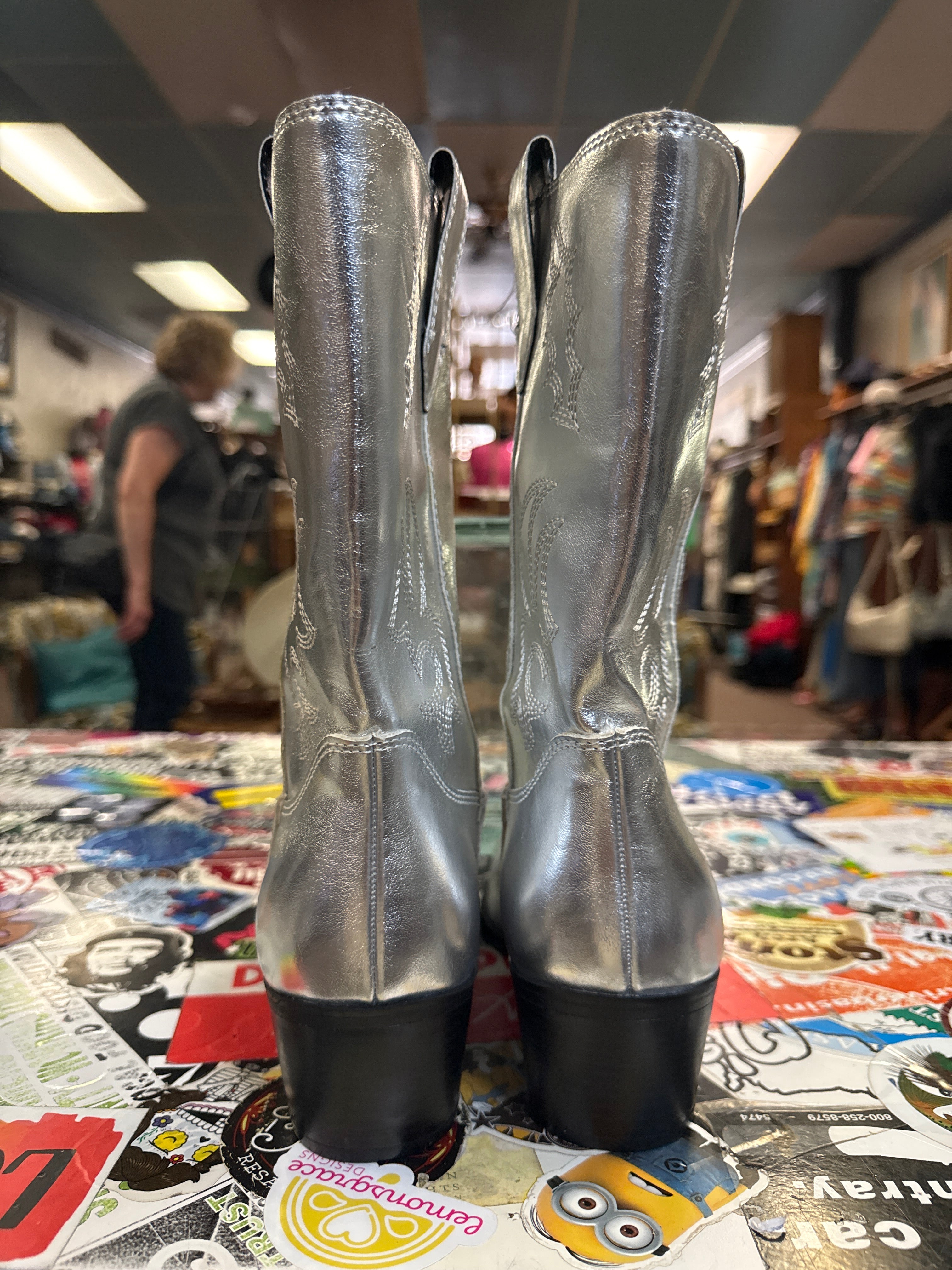 NWOB Indigo Rd Metallic Cowboy Boots (org$89)