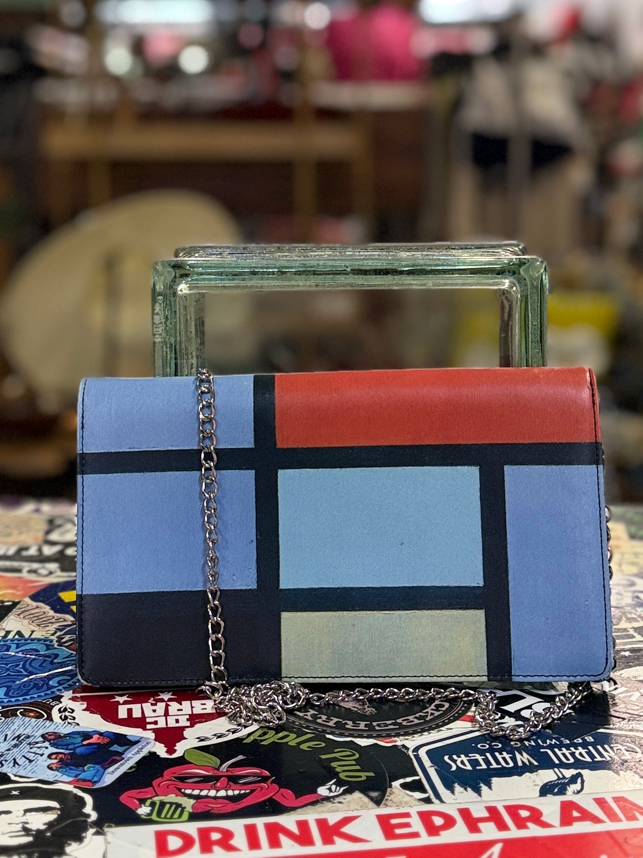 THe MET Mondrian Composition Clutch