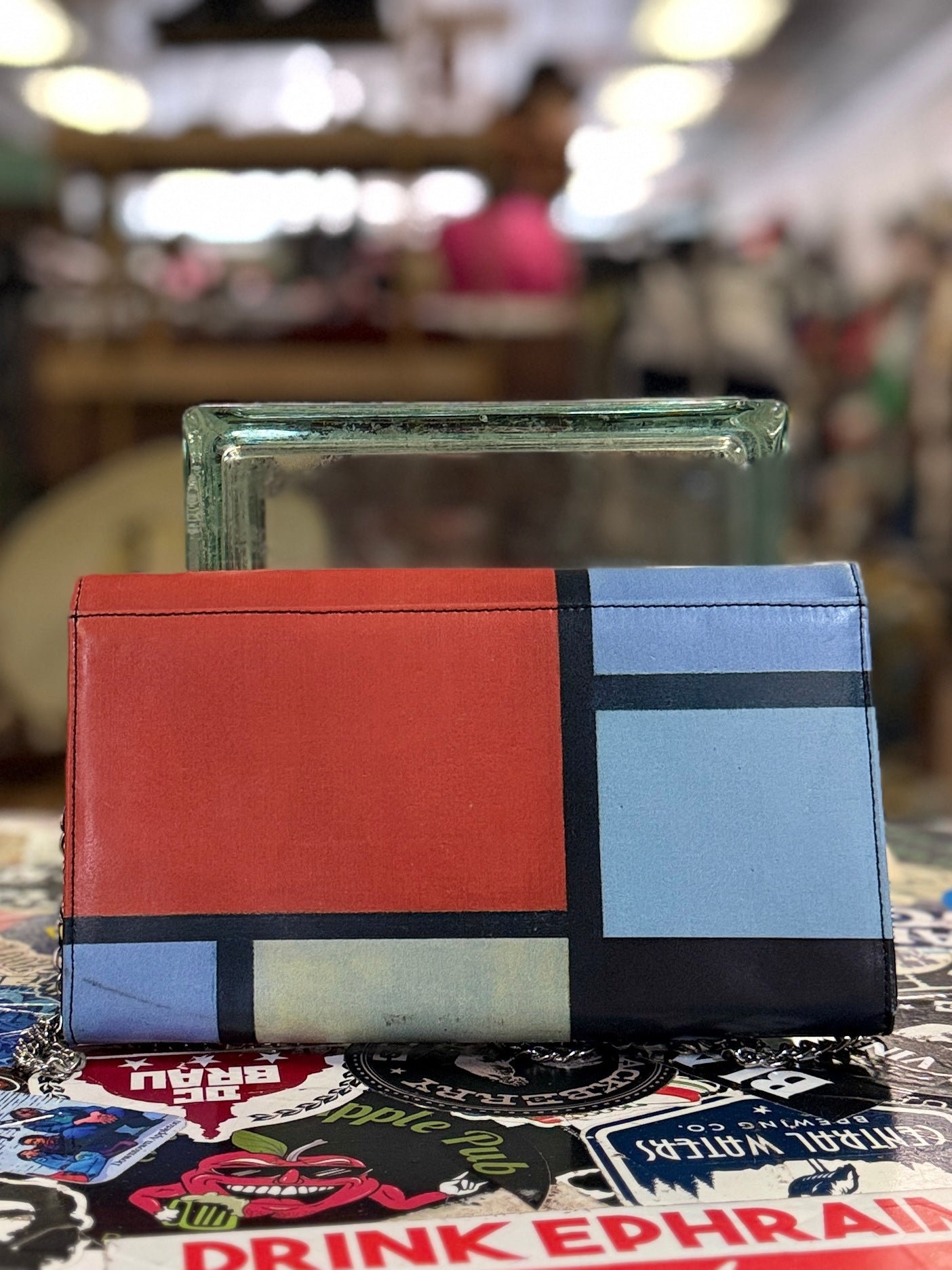 THe MET Mondrian Composition Clutch