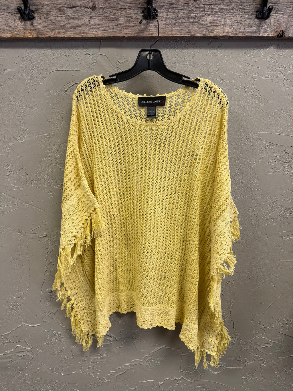 NWOT Colleen Lopez Crochet Poncho