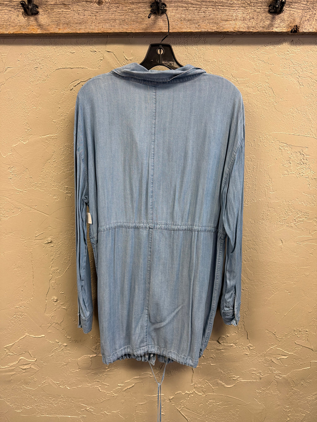 NWT En Creme Chambray Cargo Jacket (org$68)
