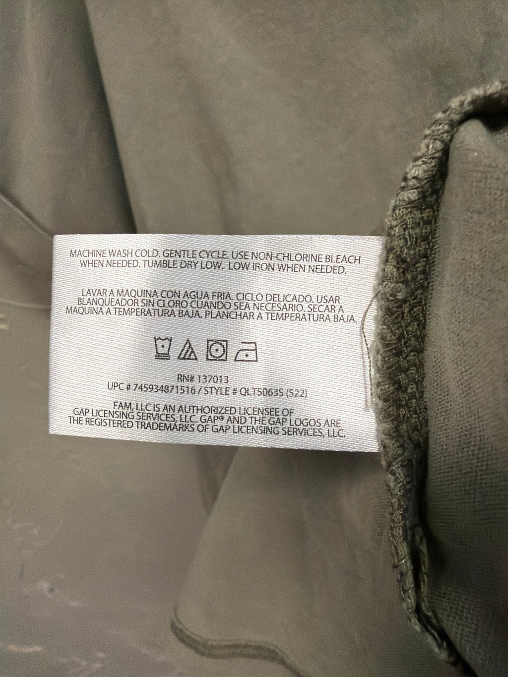 NWOT Gap Washed Crewneck Tee