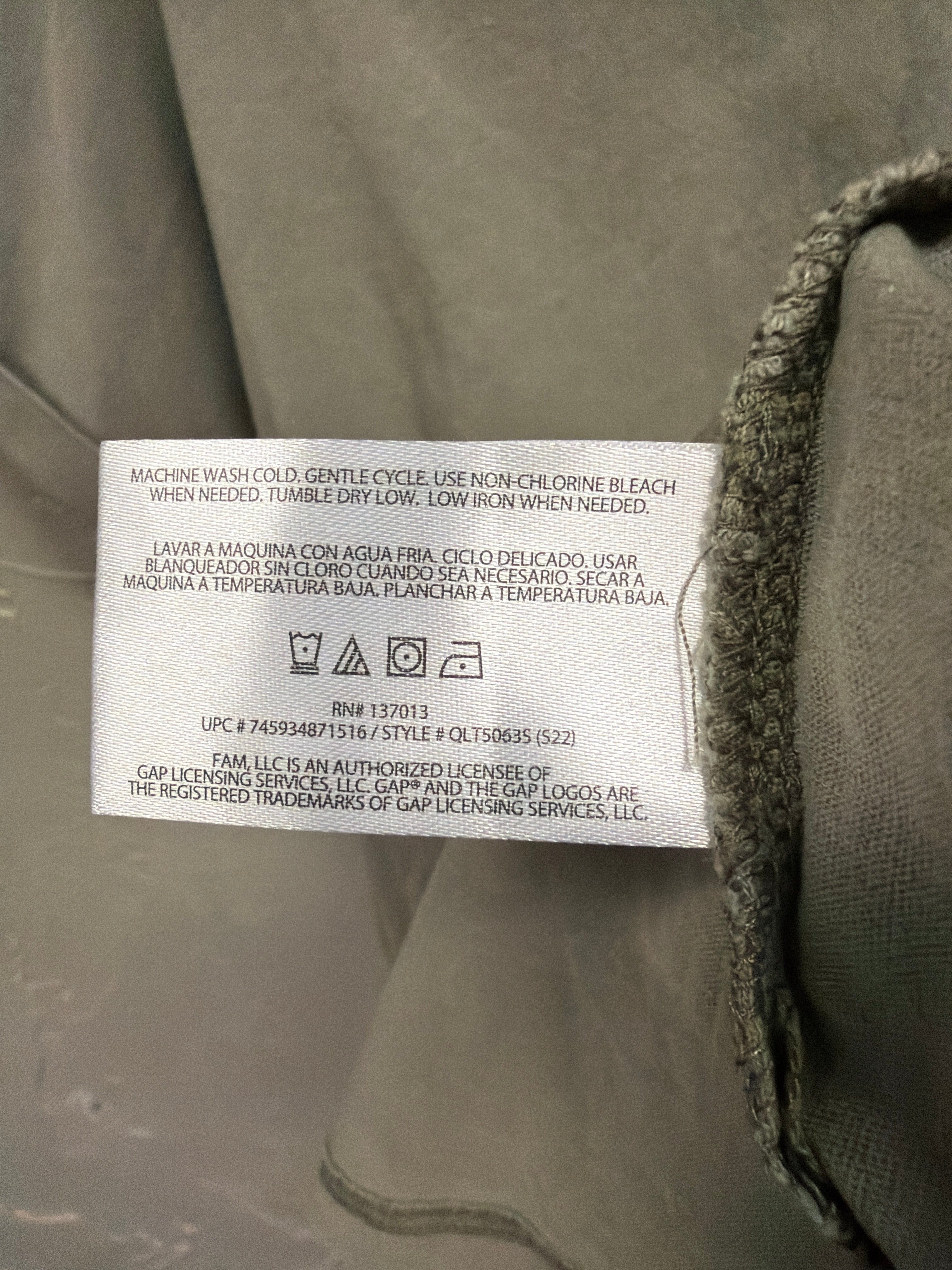 NWOT Gap Washed Crewneck Tee
