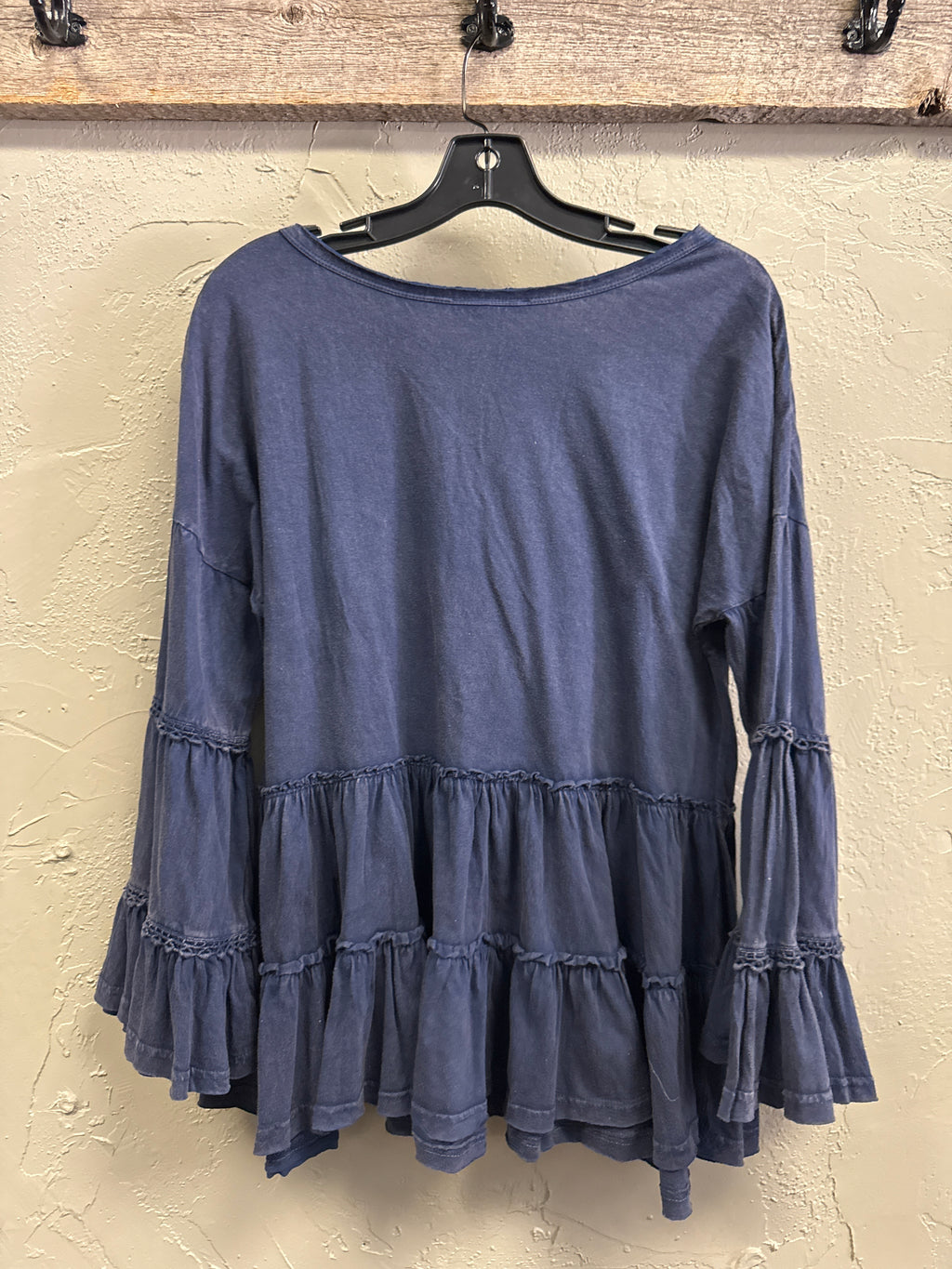 NWOT Indigo Thread Tiered Ruffle Top