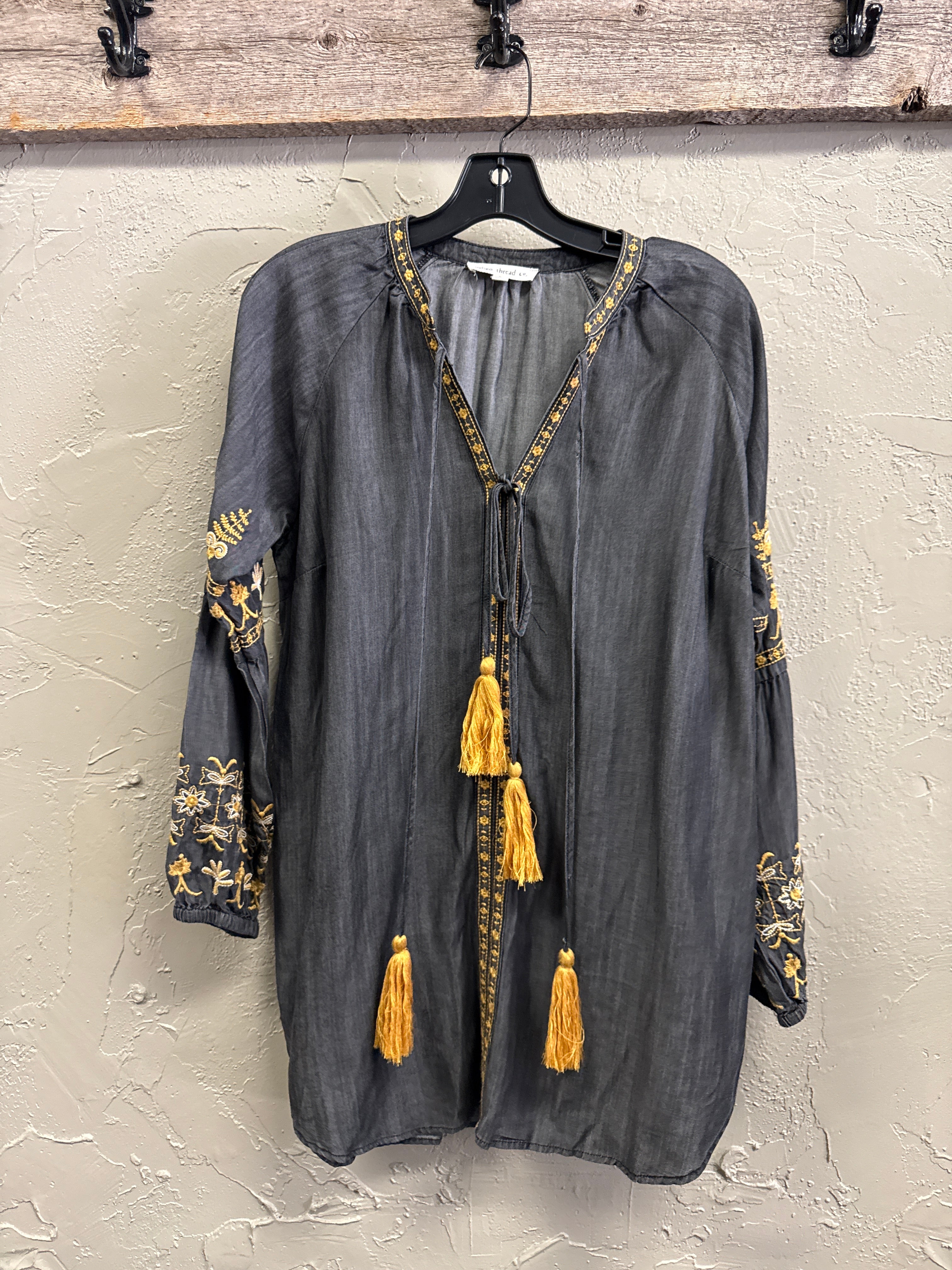 NWOT Indigo Thread Embroidered Boho Blouse