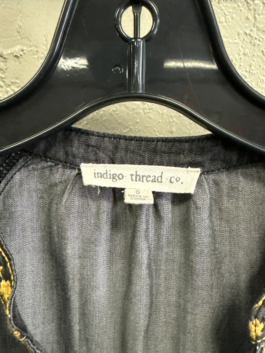 NWOT Indigo Thread Embroidered Boho Blouse