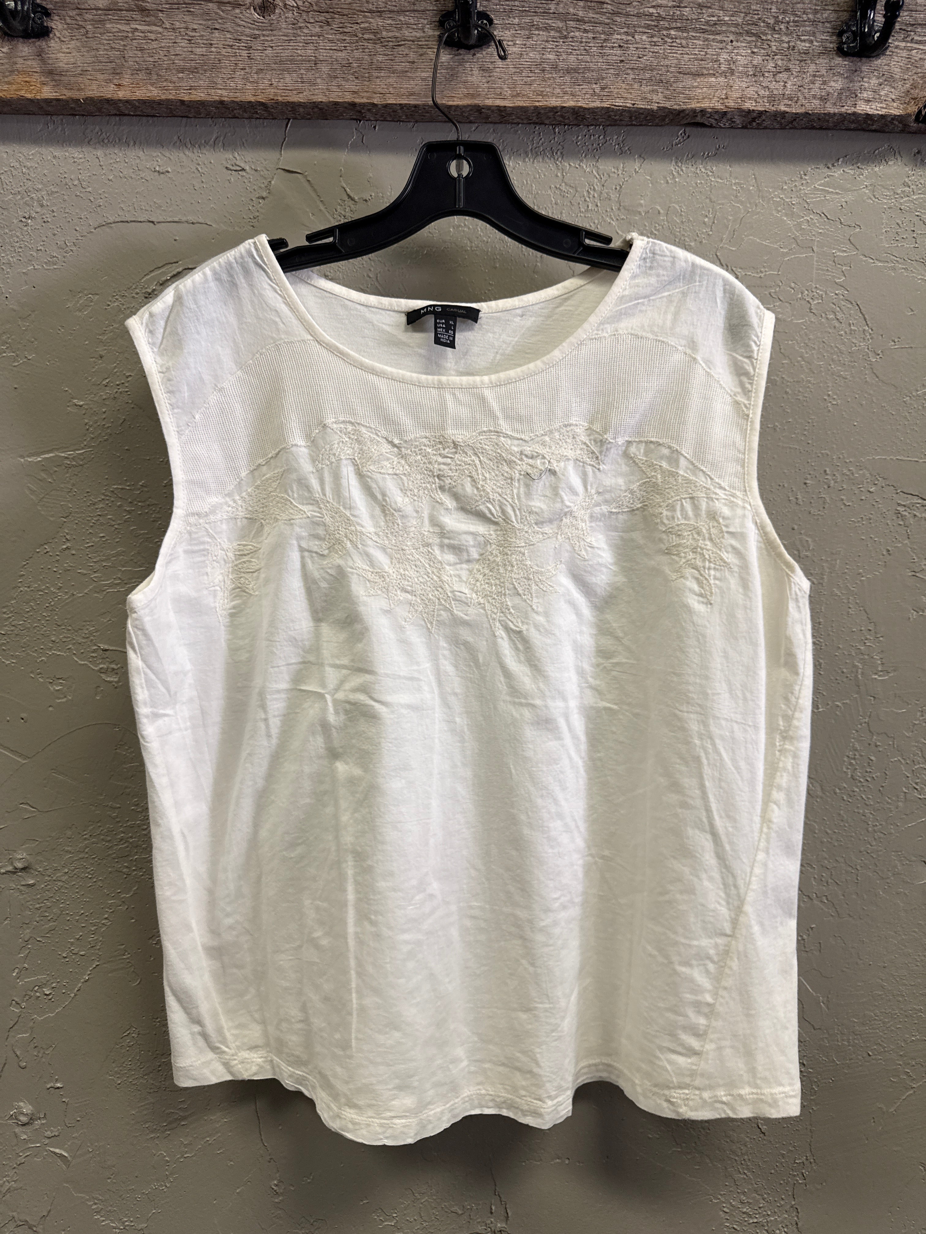 NWOT MNG Embroidered Top (org$49)