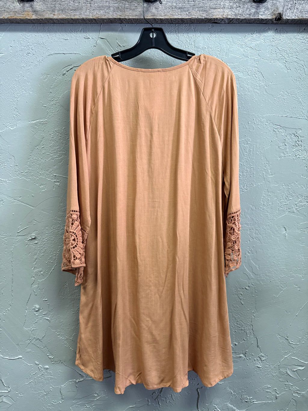NWOT Indigo Thread Hi-Lo Tunic (org$58)