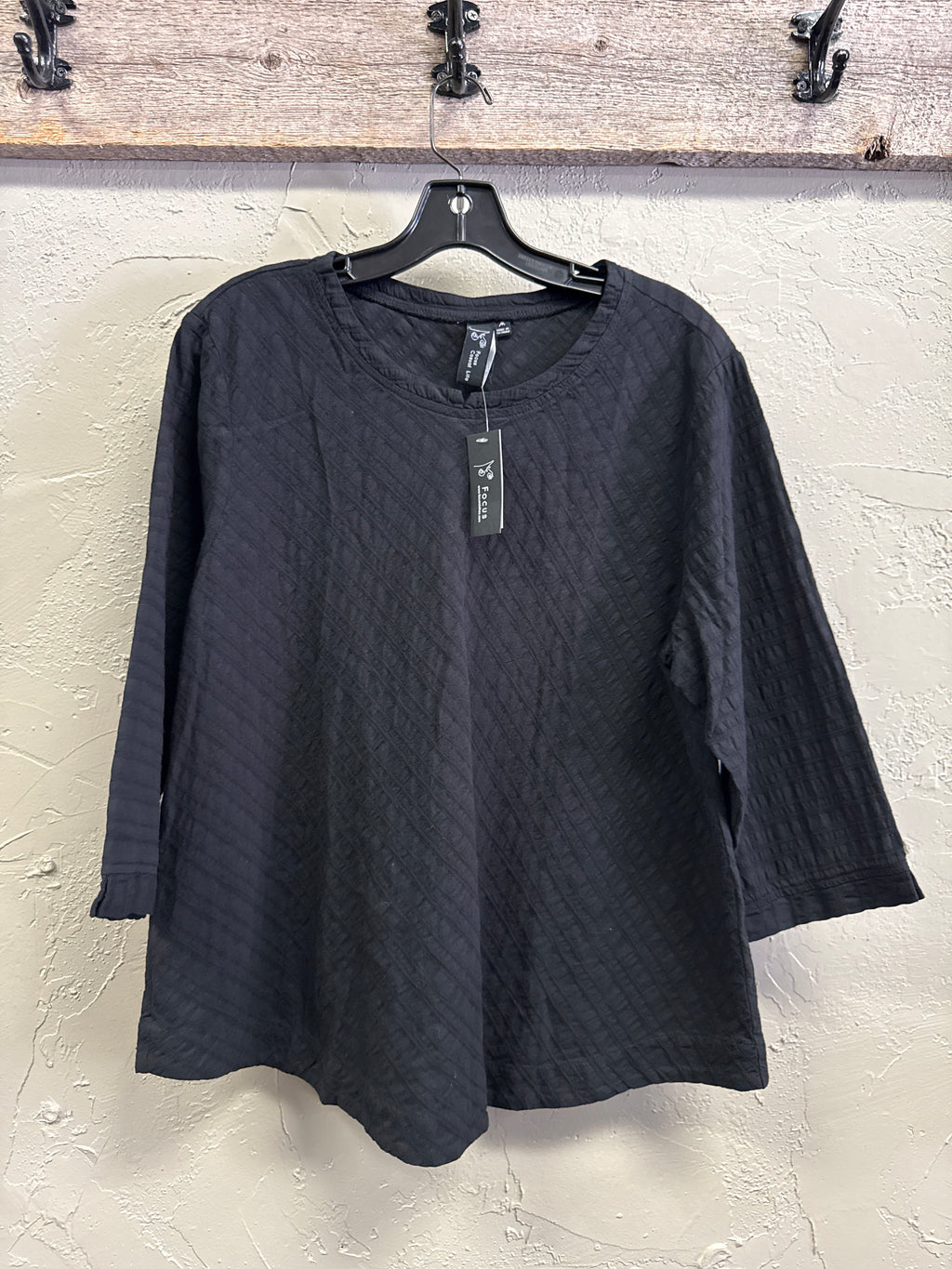 NWT Focus 3/4 Sleeve Top (org$66)