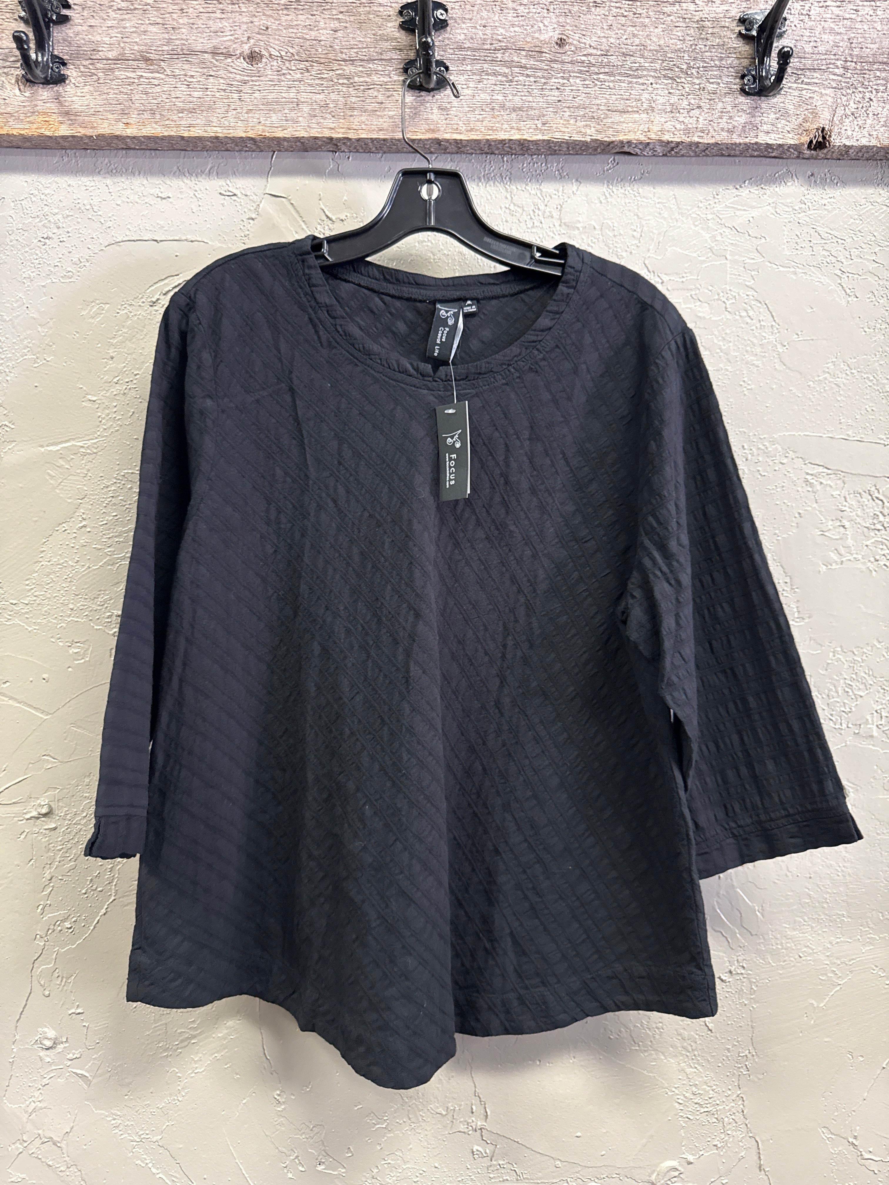 NWT Focus 3/4 Sleeve Top (org$66)