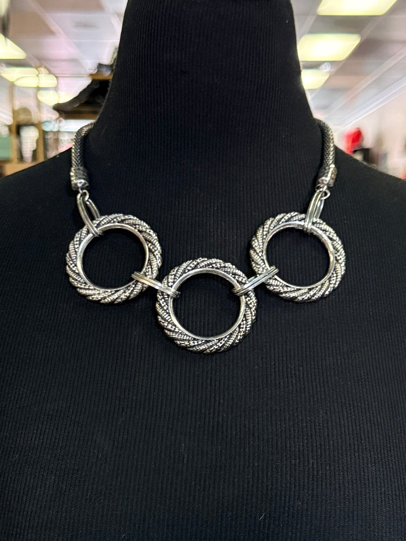 Interlocking Rope Necklace