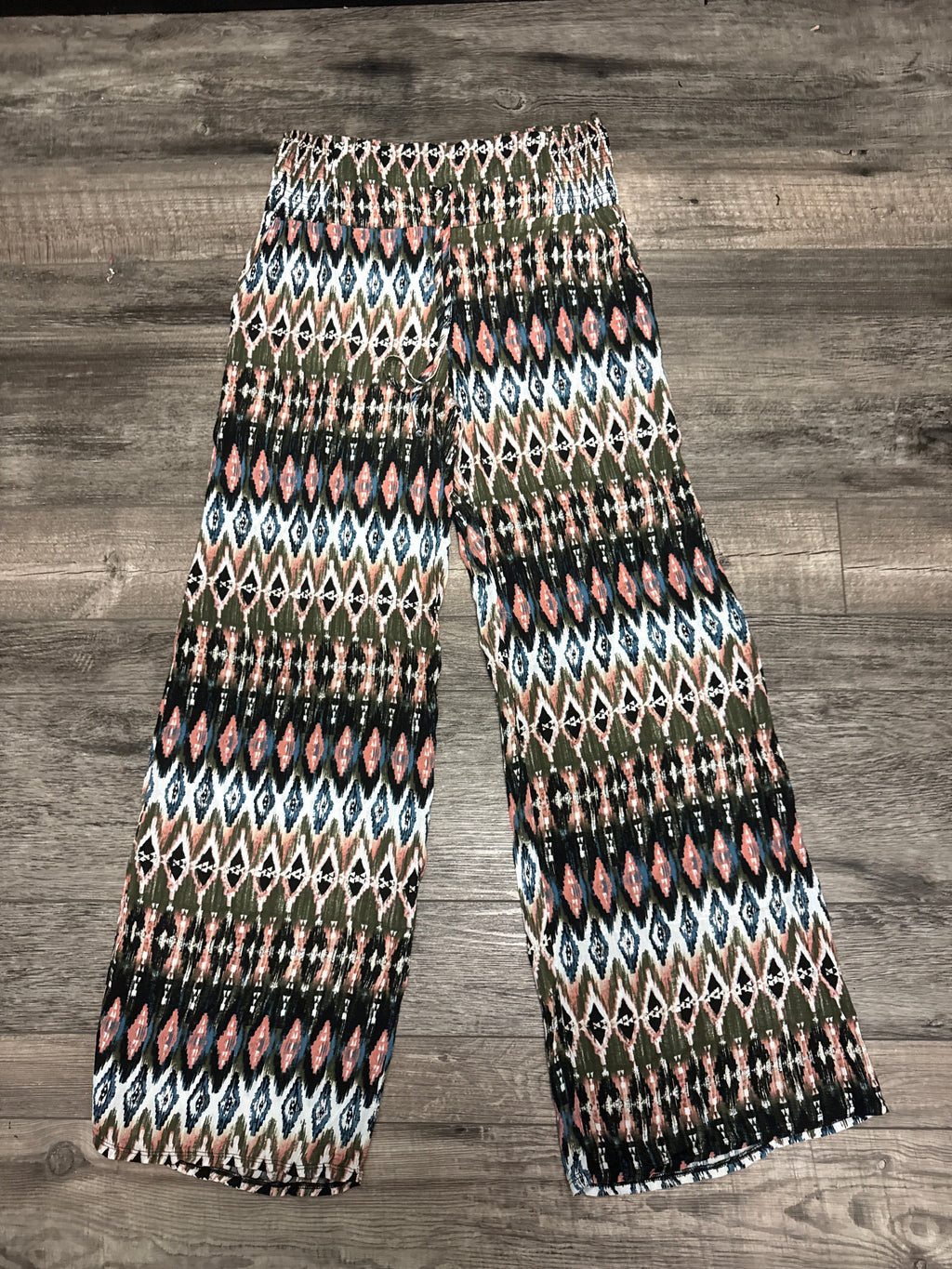 NWOT Peace & Pearls Wide-Leg Pant (org$55)