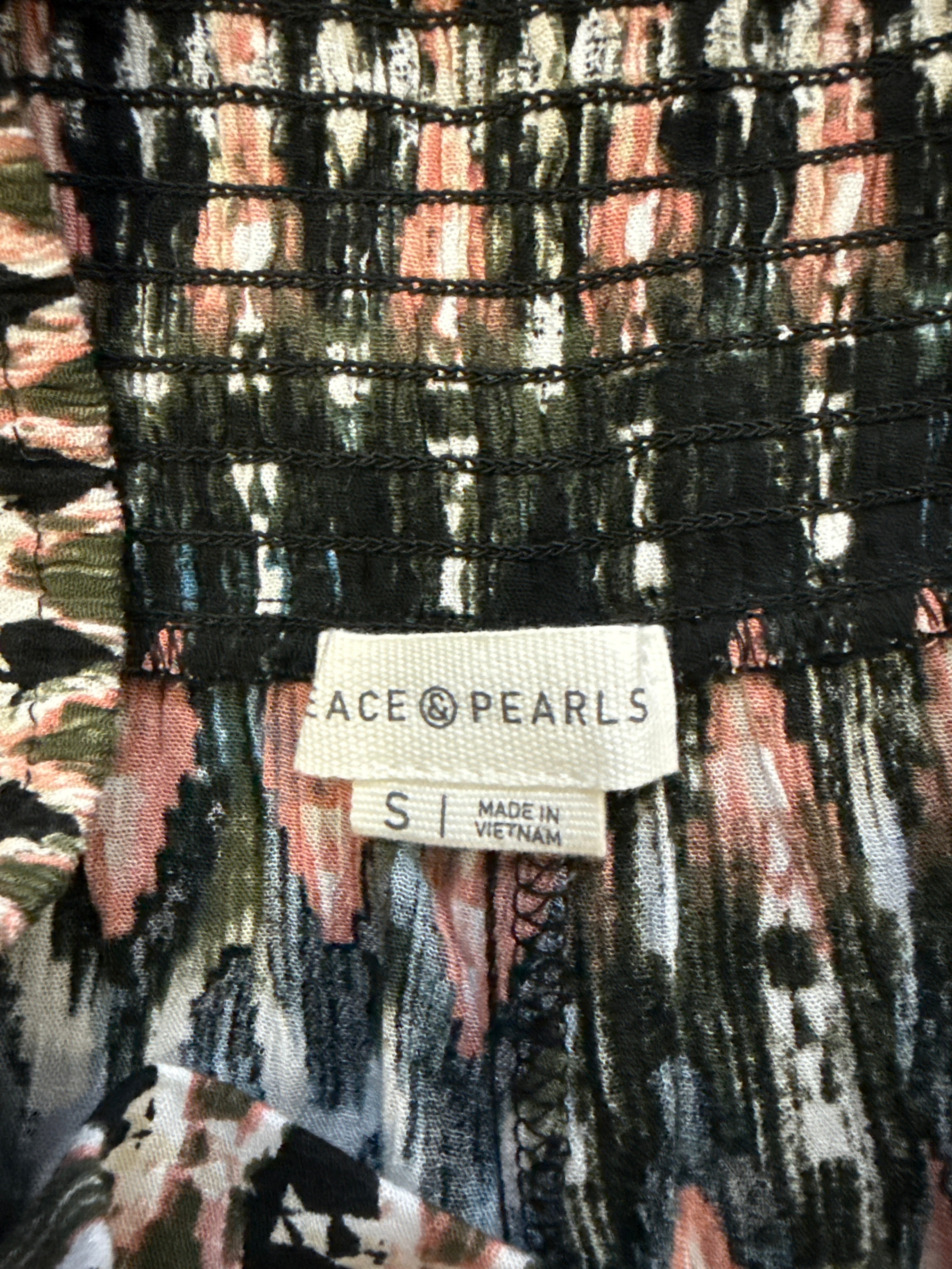NWOT Peace & Pearls Wide-Leg Pant (org$55)