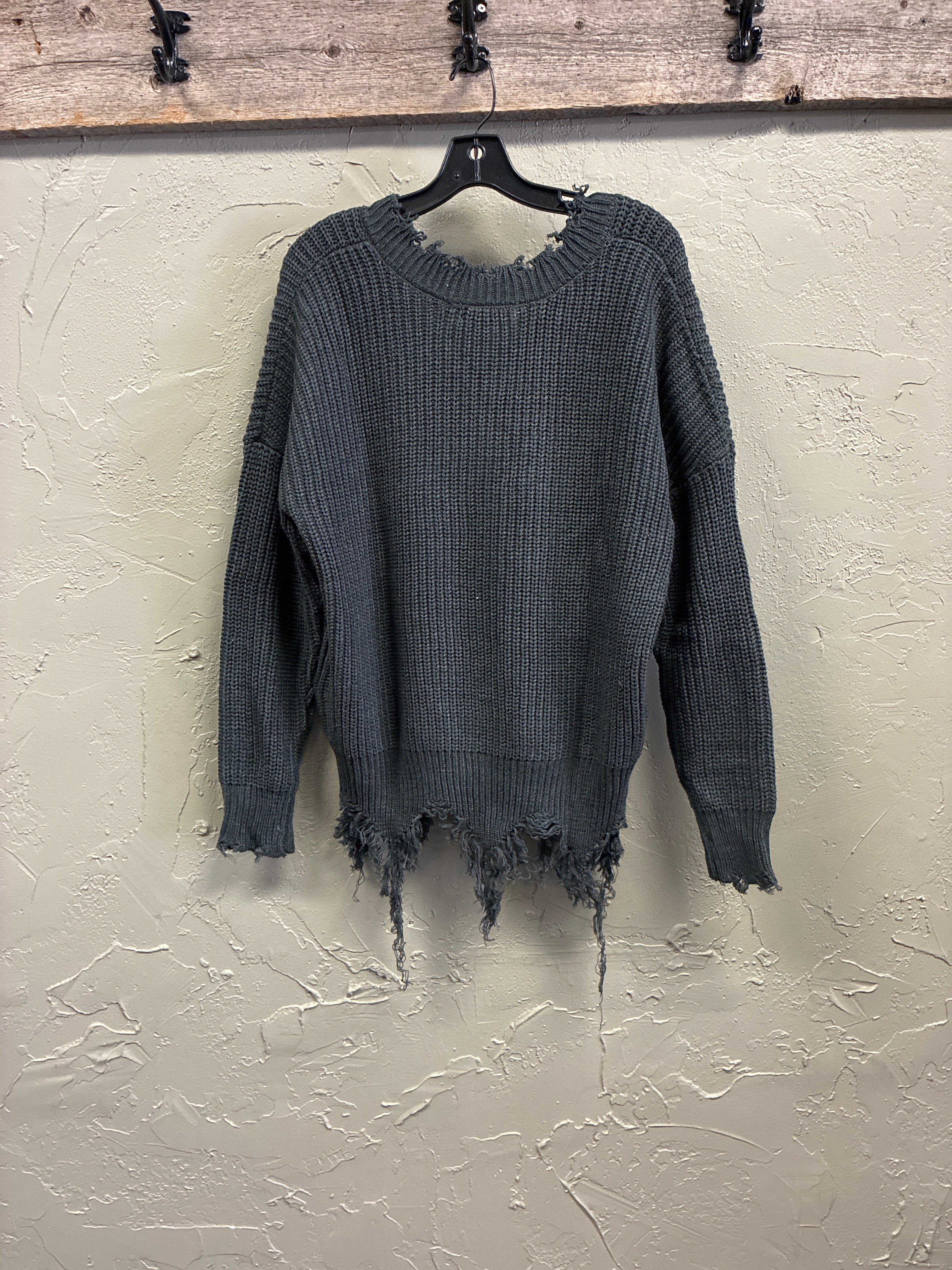 NWOT Indigo Thread Frayed Edge Sweater (org$58)