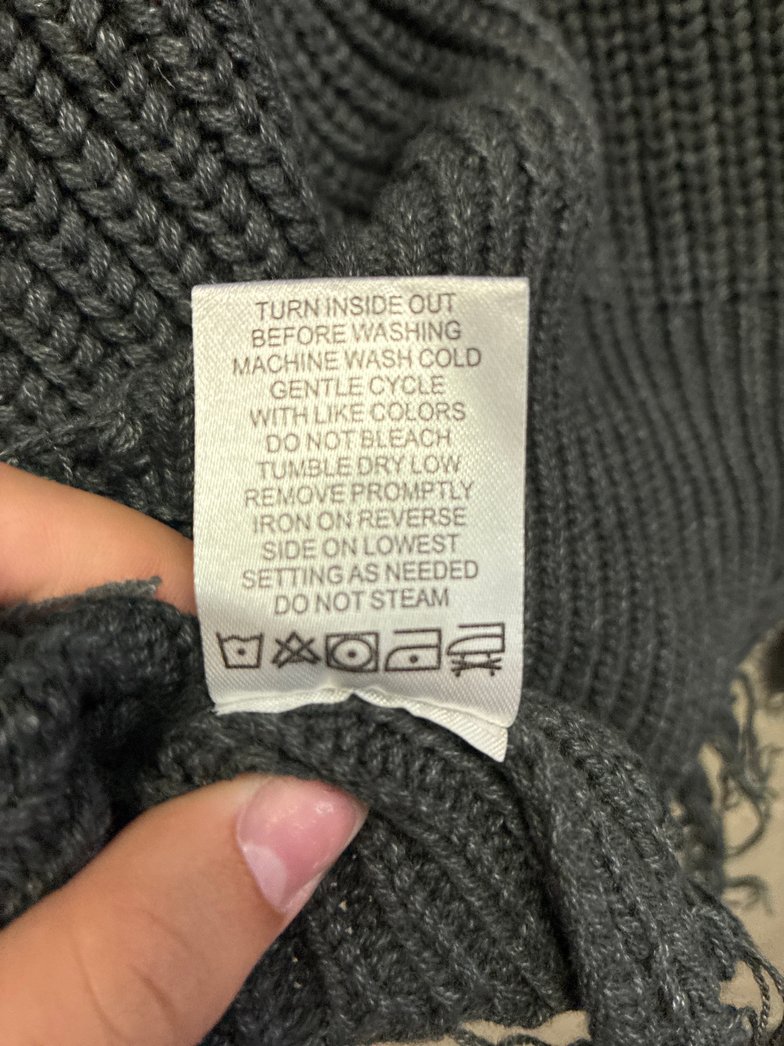 NWOT Indigo Thread Frayed Edge Sweater (org$58)