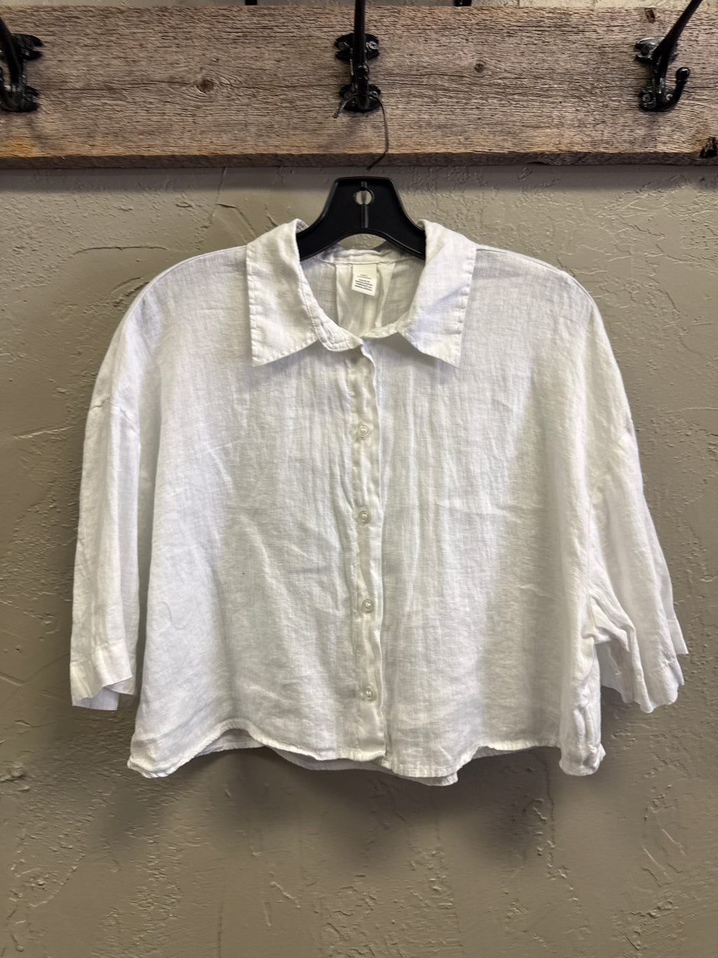 Breezy Cropped Linen Shirt