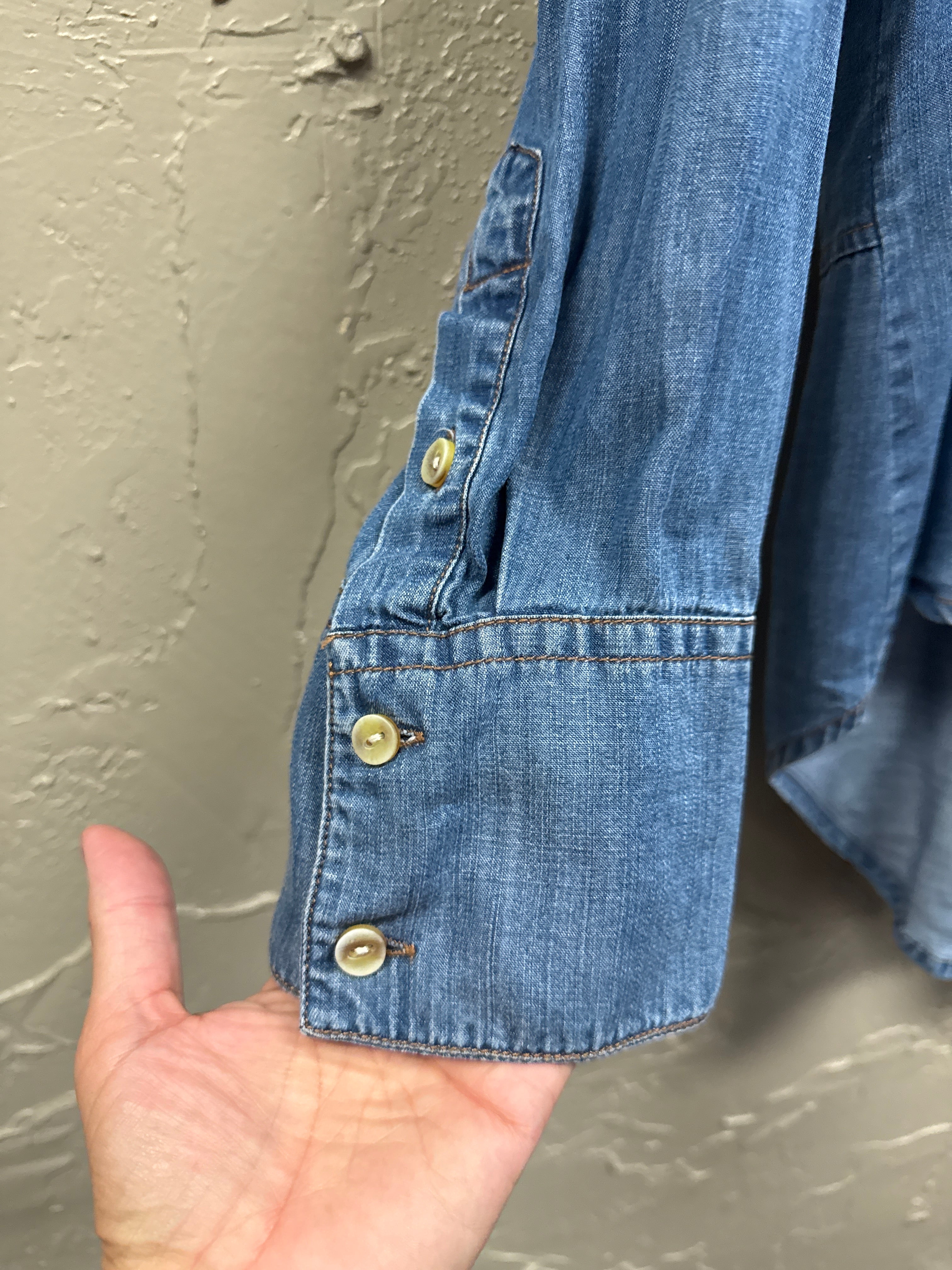 NWT AJ Split Back Chambray Shirt (org$68)