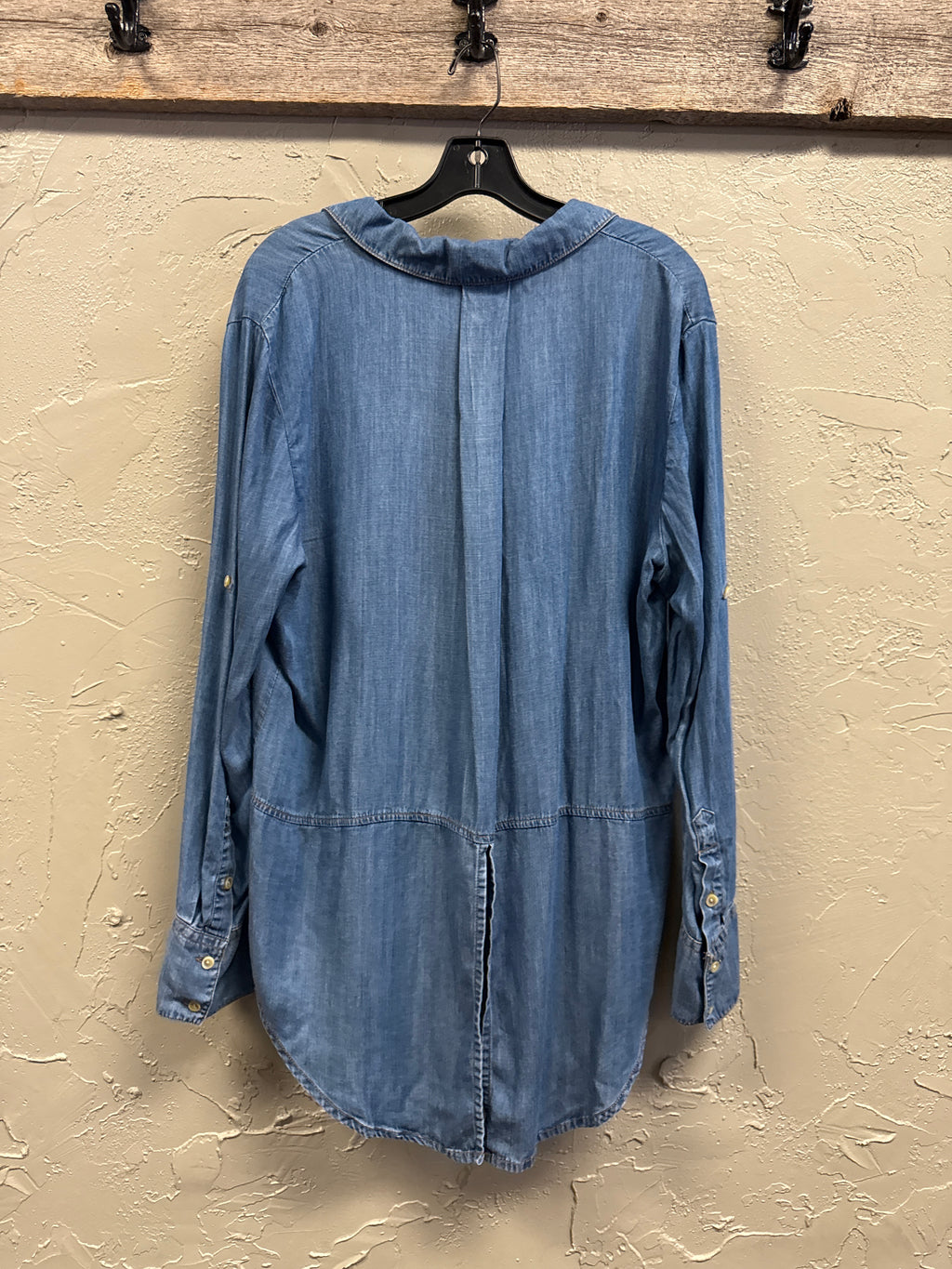 NWT AJ Split Back Chambray Shirt (org$68)