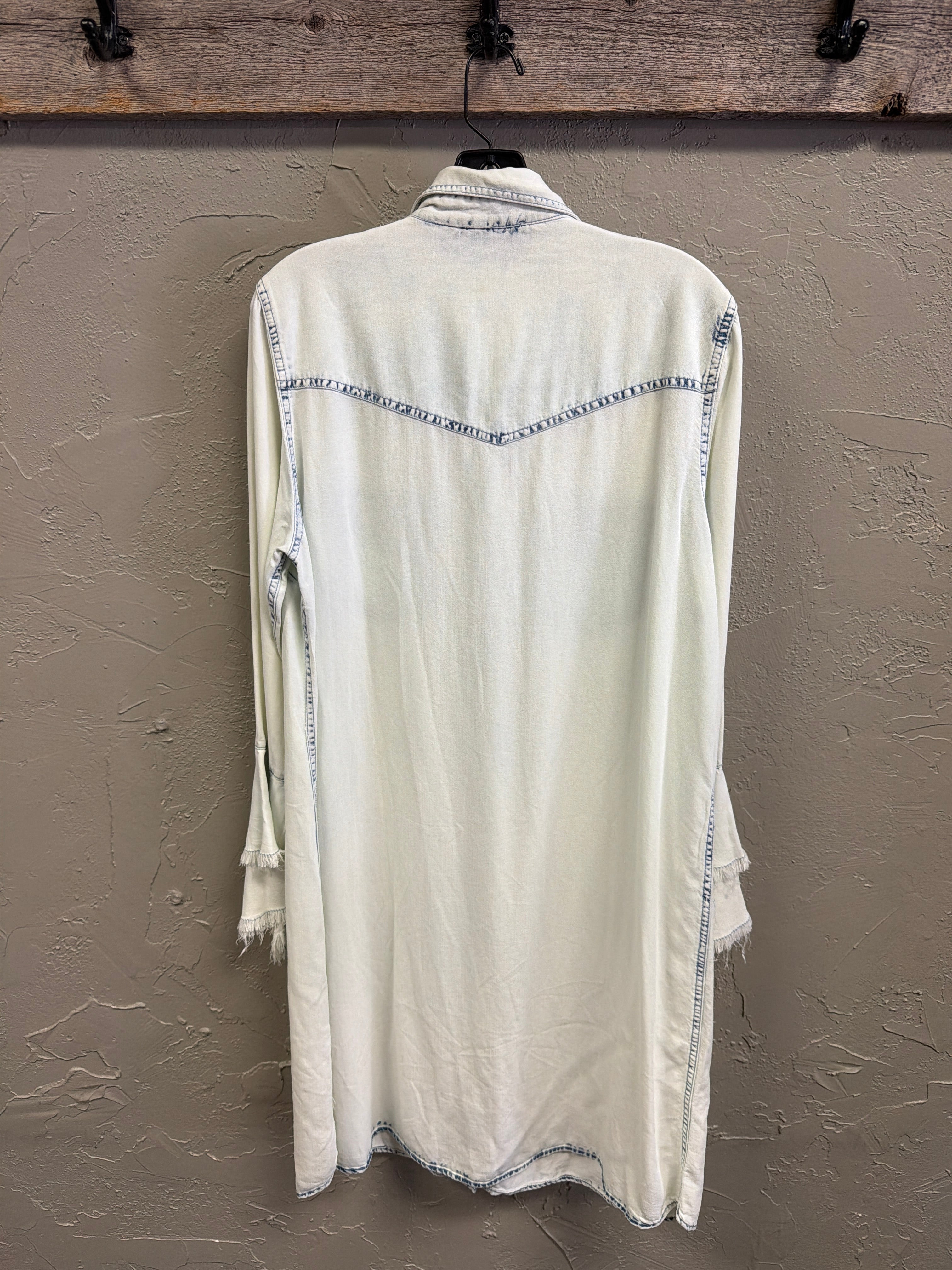 NWOT Indigo Thread Bell Sleeve Chambray Dress (org$78)