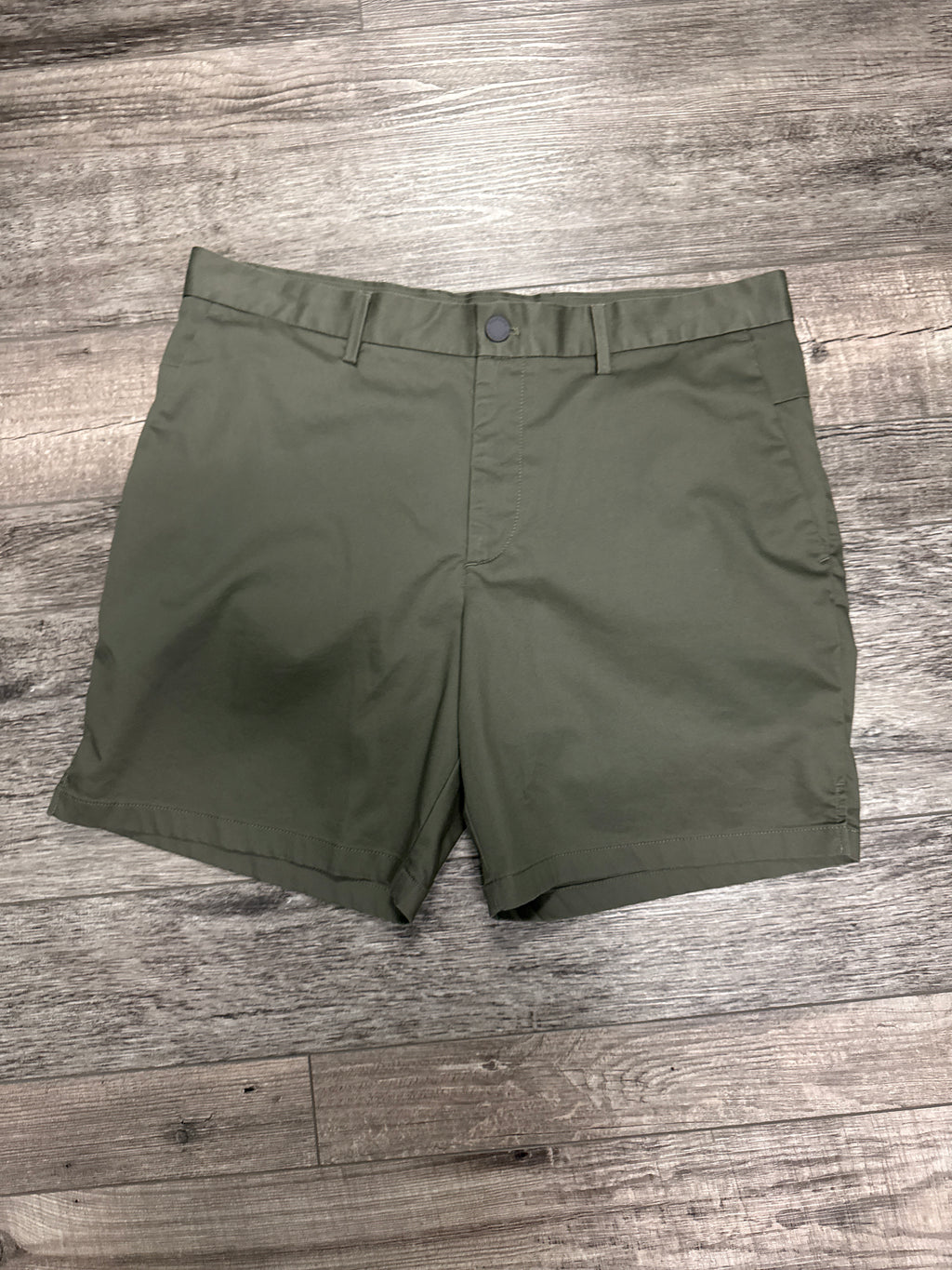 Banana Republic Chino Shorts (org$80)