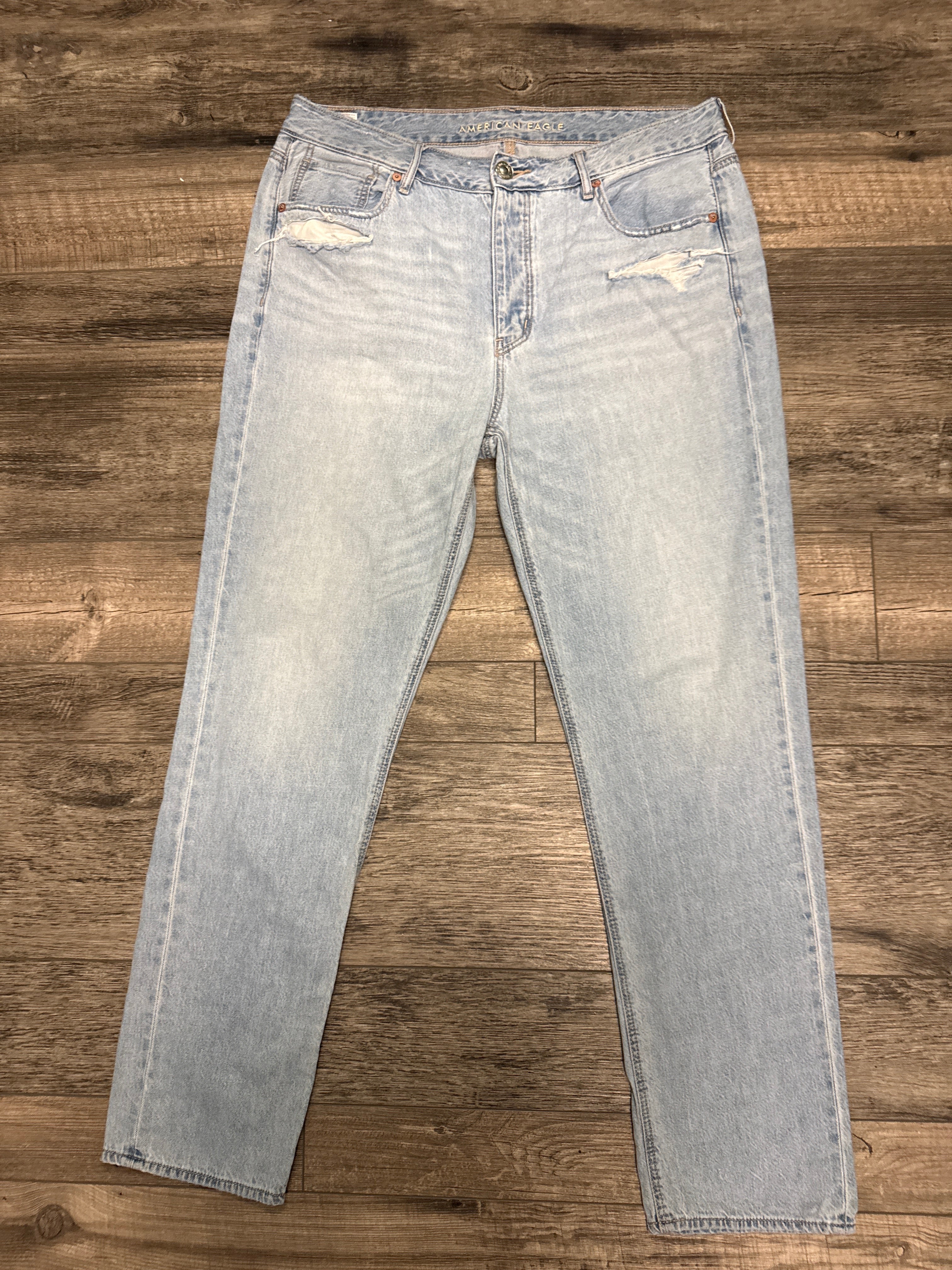 American Eagle Tomgirl Jean