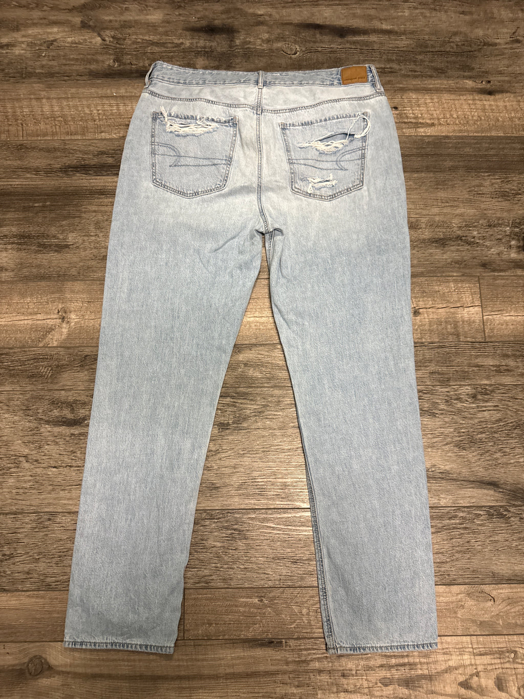 American Eagle Tomgirl Jean