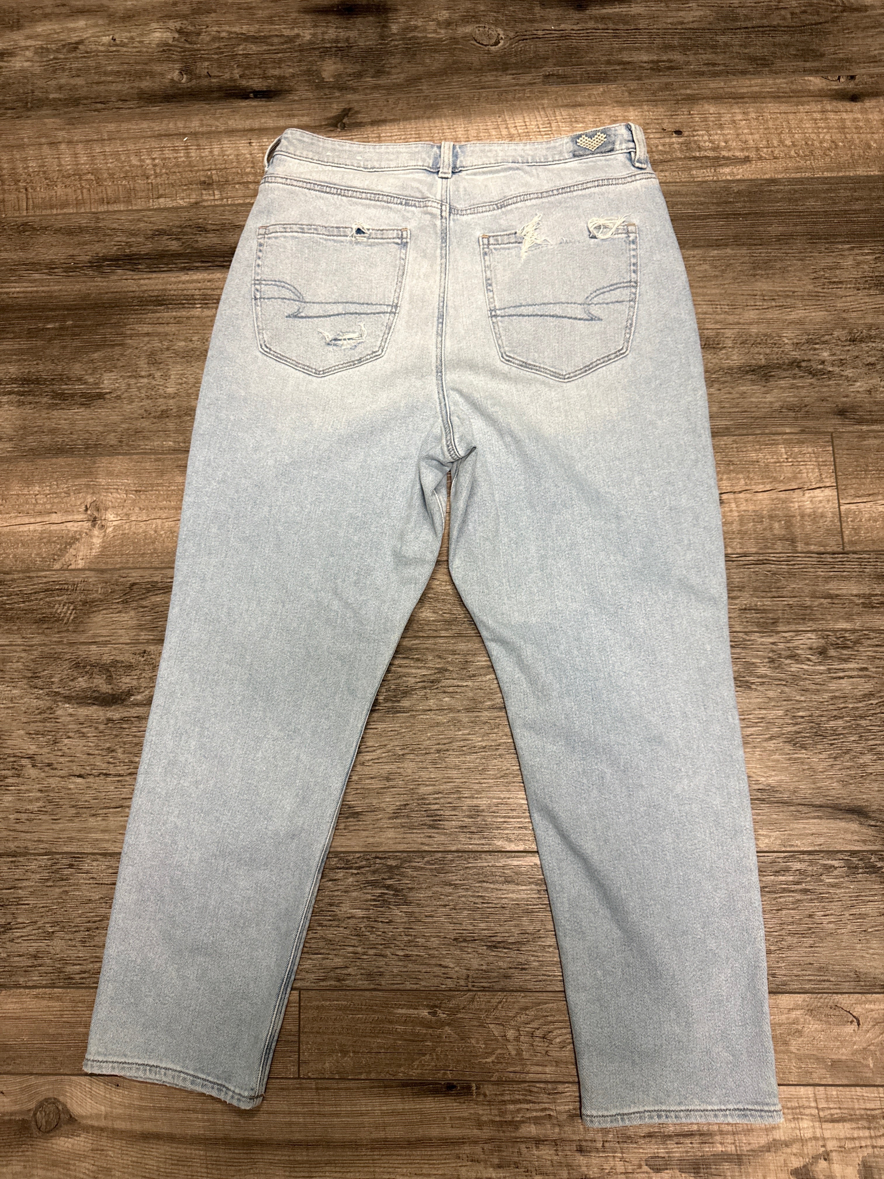 American Eagle Mom Jean