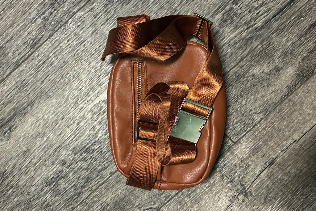 NWOT Jen&Co Vegan Leather Belt Bag
