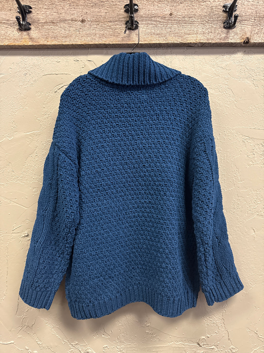 NWOT oSo Cable-Knit Sweater (org$60)
