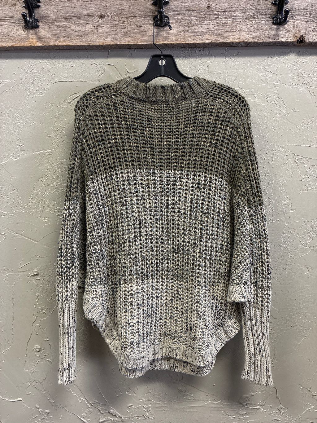 NWOT Simply Noelle Poncho Sweater (org$48)