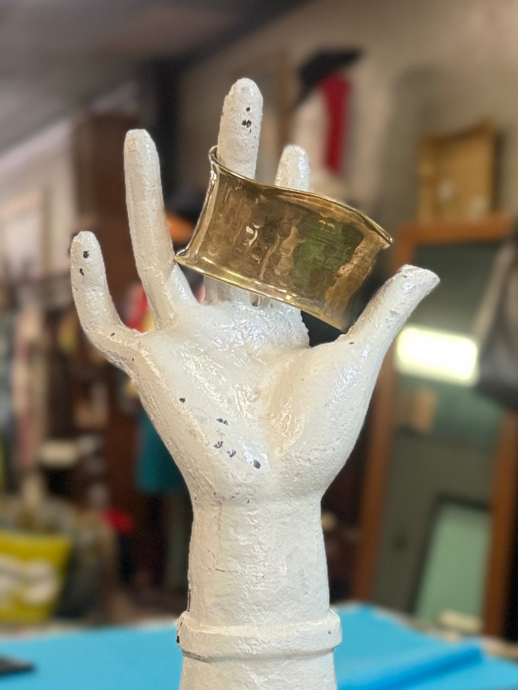Vtg Hammered Brass Cuff