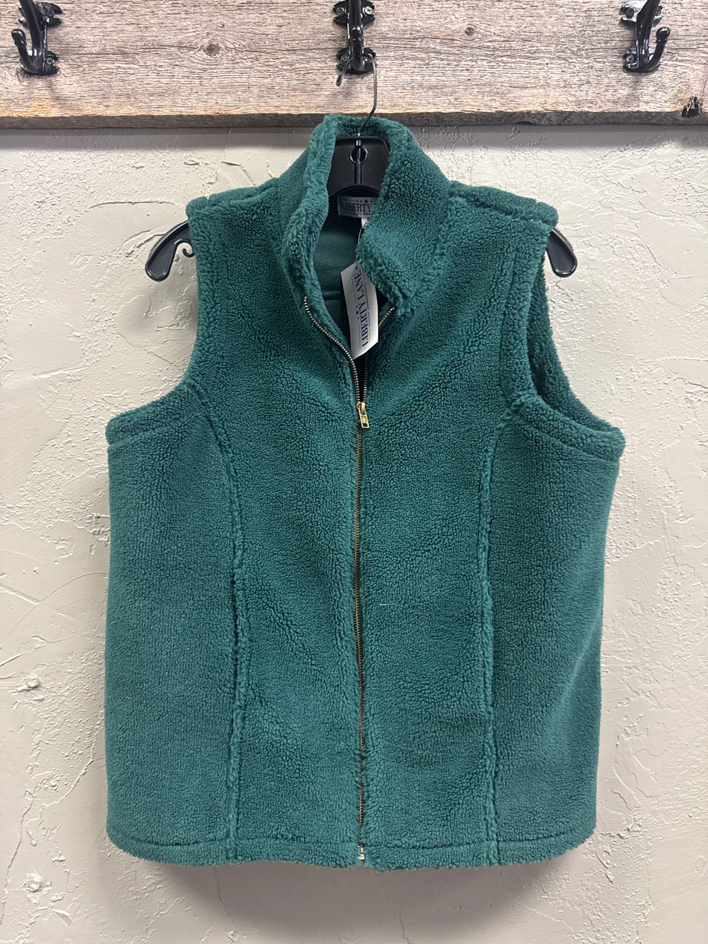 NWT Liberty Lane Plush Sherpa Vest