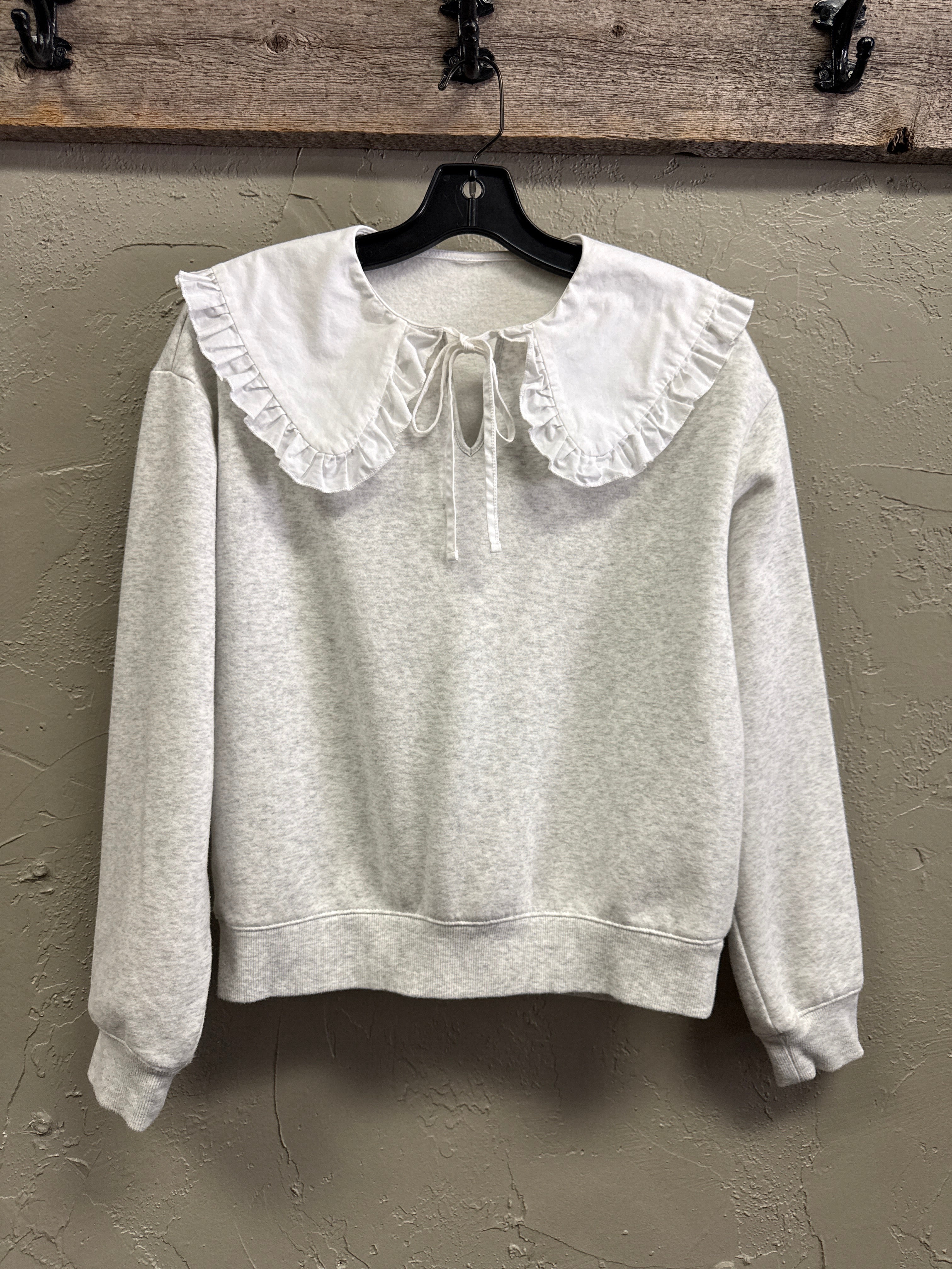 Collared Pullover Sweatshirt