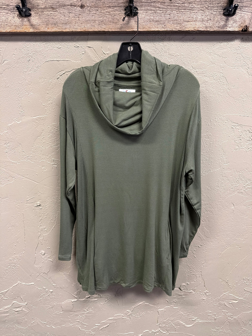 NWOT oSo Cowl Neck Tunic (org$58)