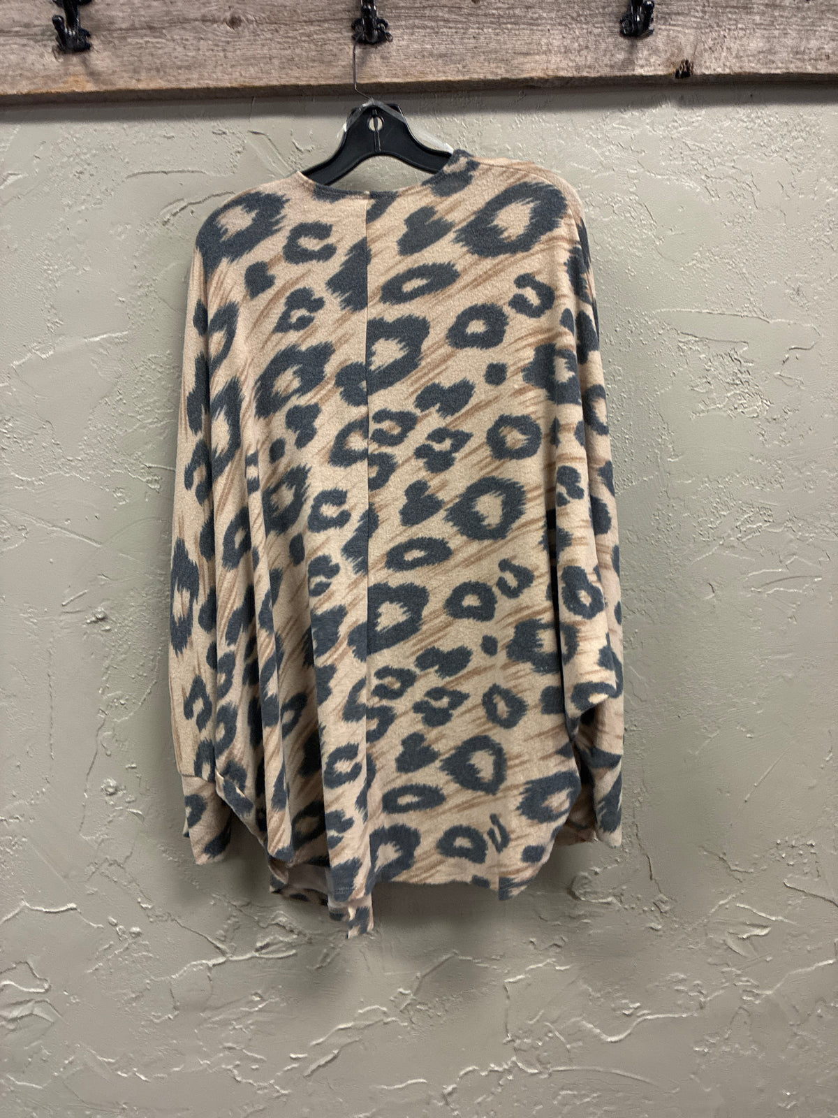 NWT HoneyMe Open-Front Leopard Cardi (org$49)