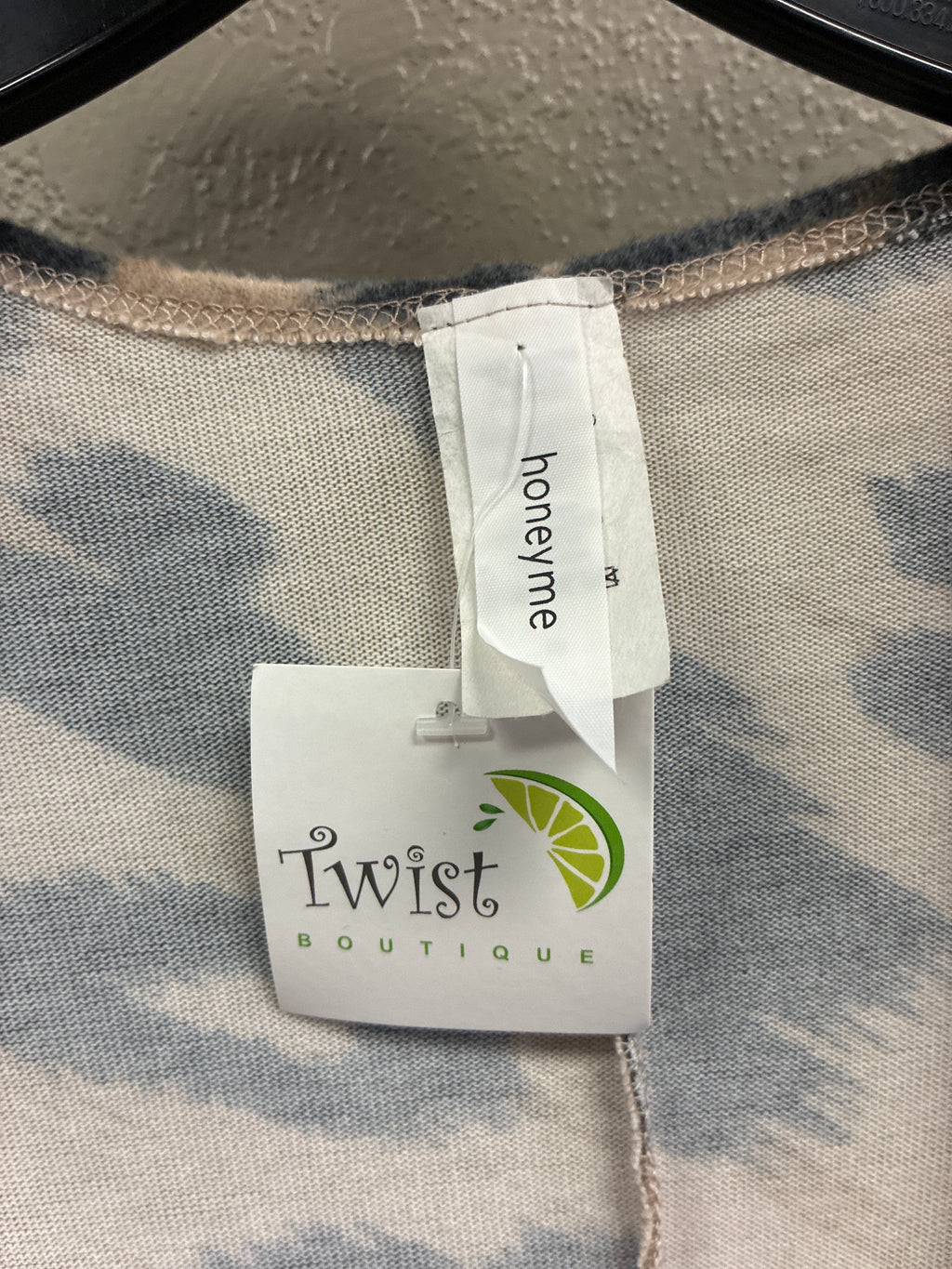 NWT HoneyMe Open-Front Leopard Cardi (org$49)