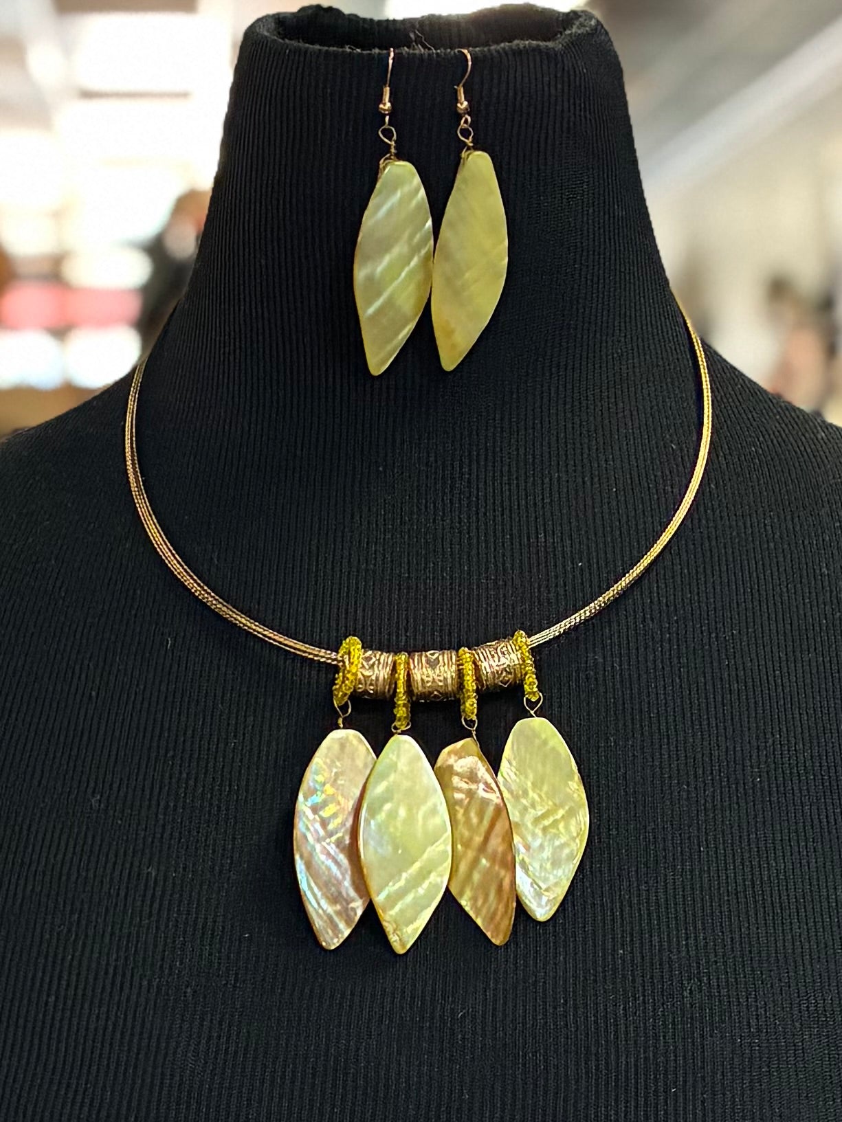 Natural Shell 2-Pc Set