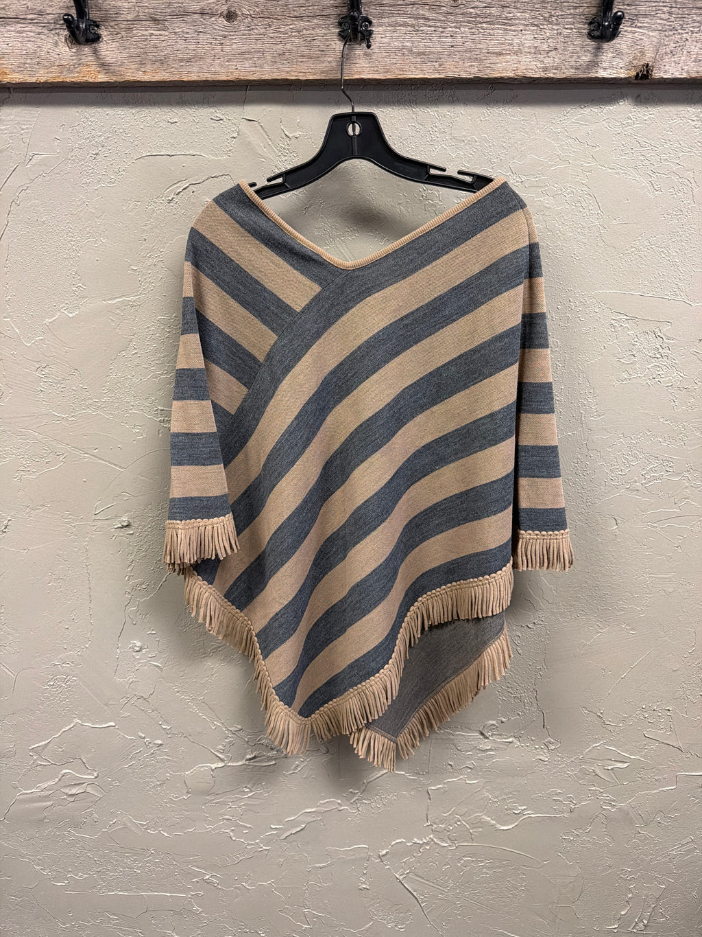 NWT Lennie Fringe Poncho (org$80)