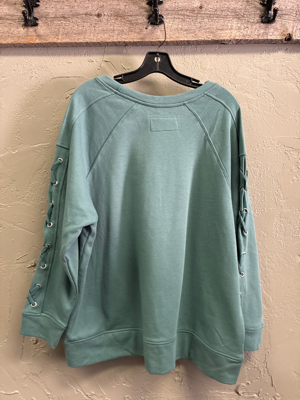 NWOT Meta Crisscross Sleeve Pullover