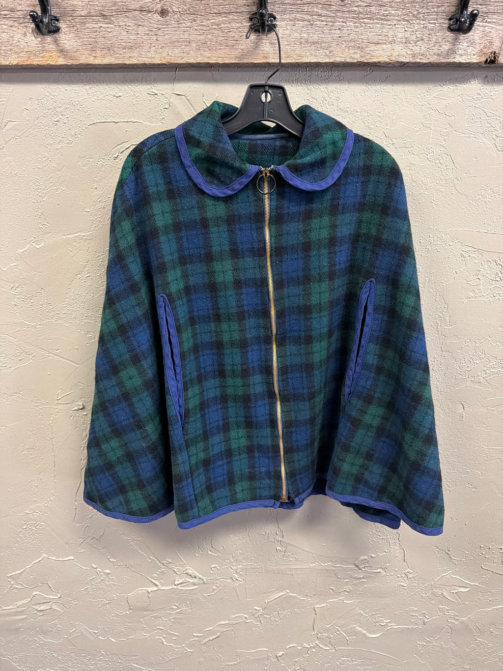 Vtg Handmade Full-Zip Cape