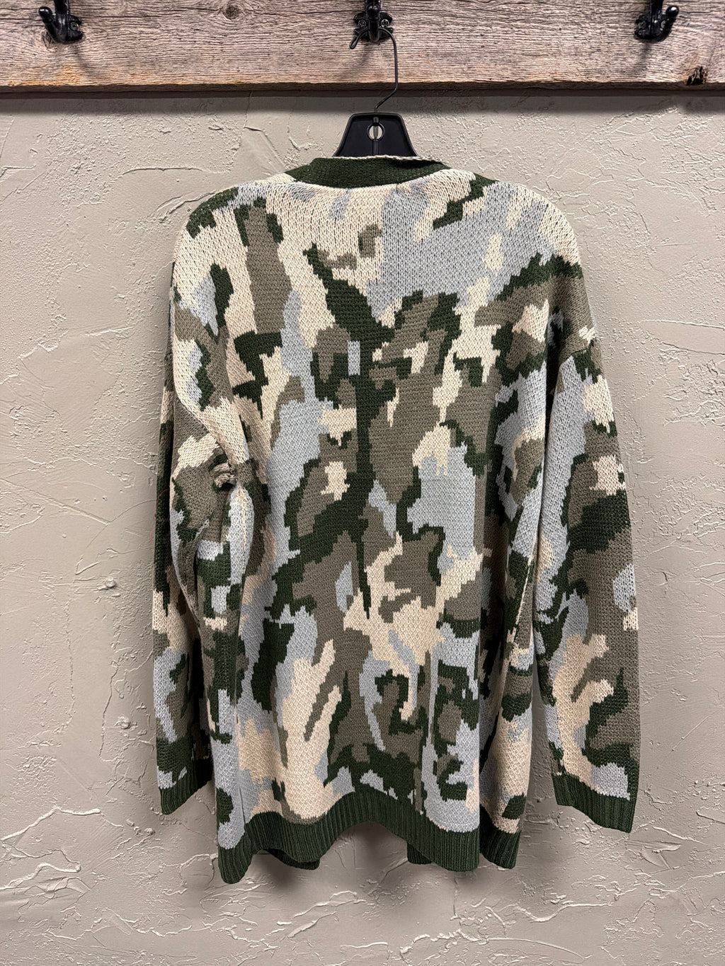 NWT Entro Woodland Camo Cardi (org$52)