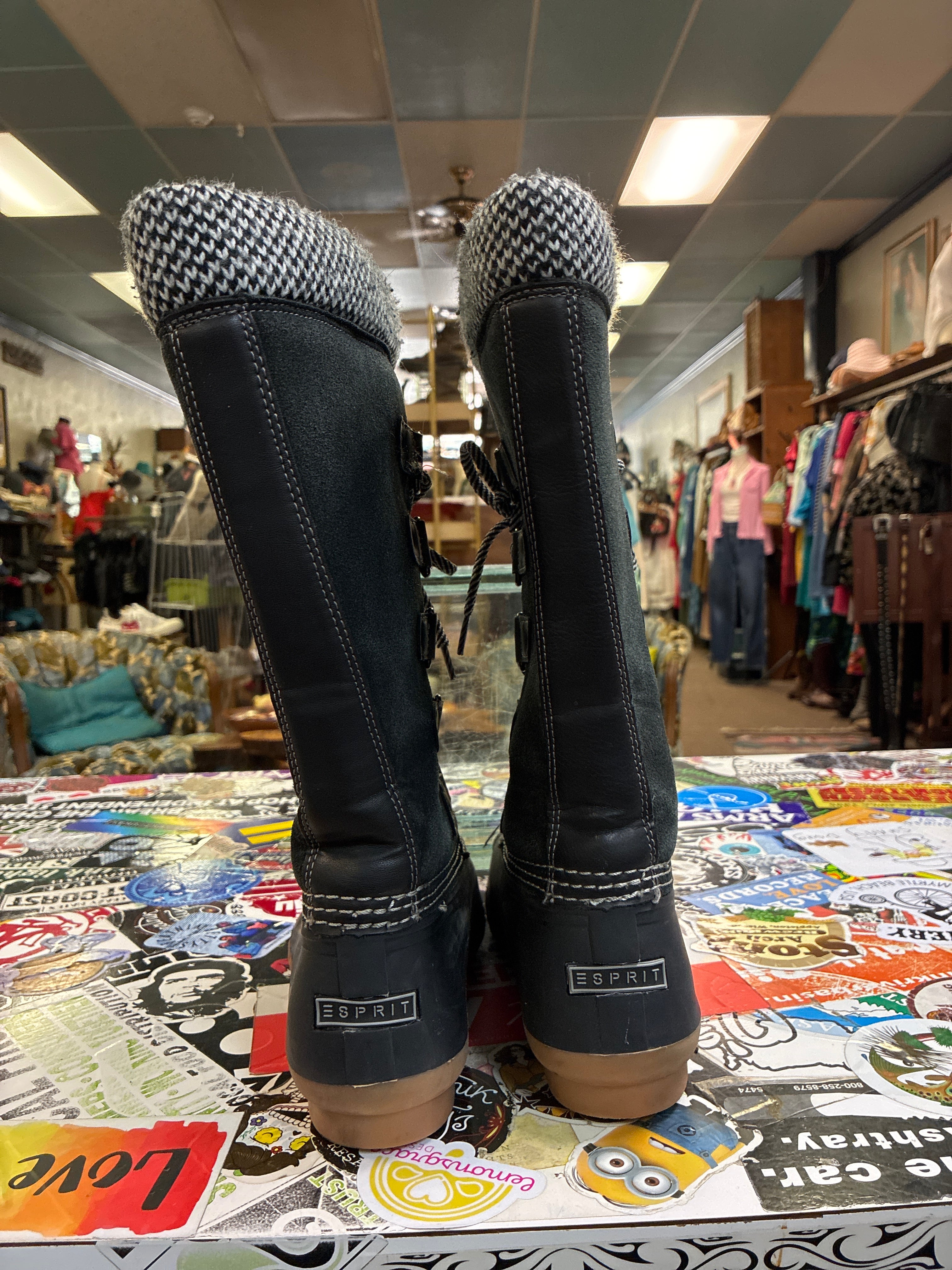 ESPRIT Lace-Up Winter Duck Boots