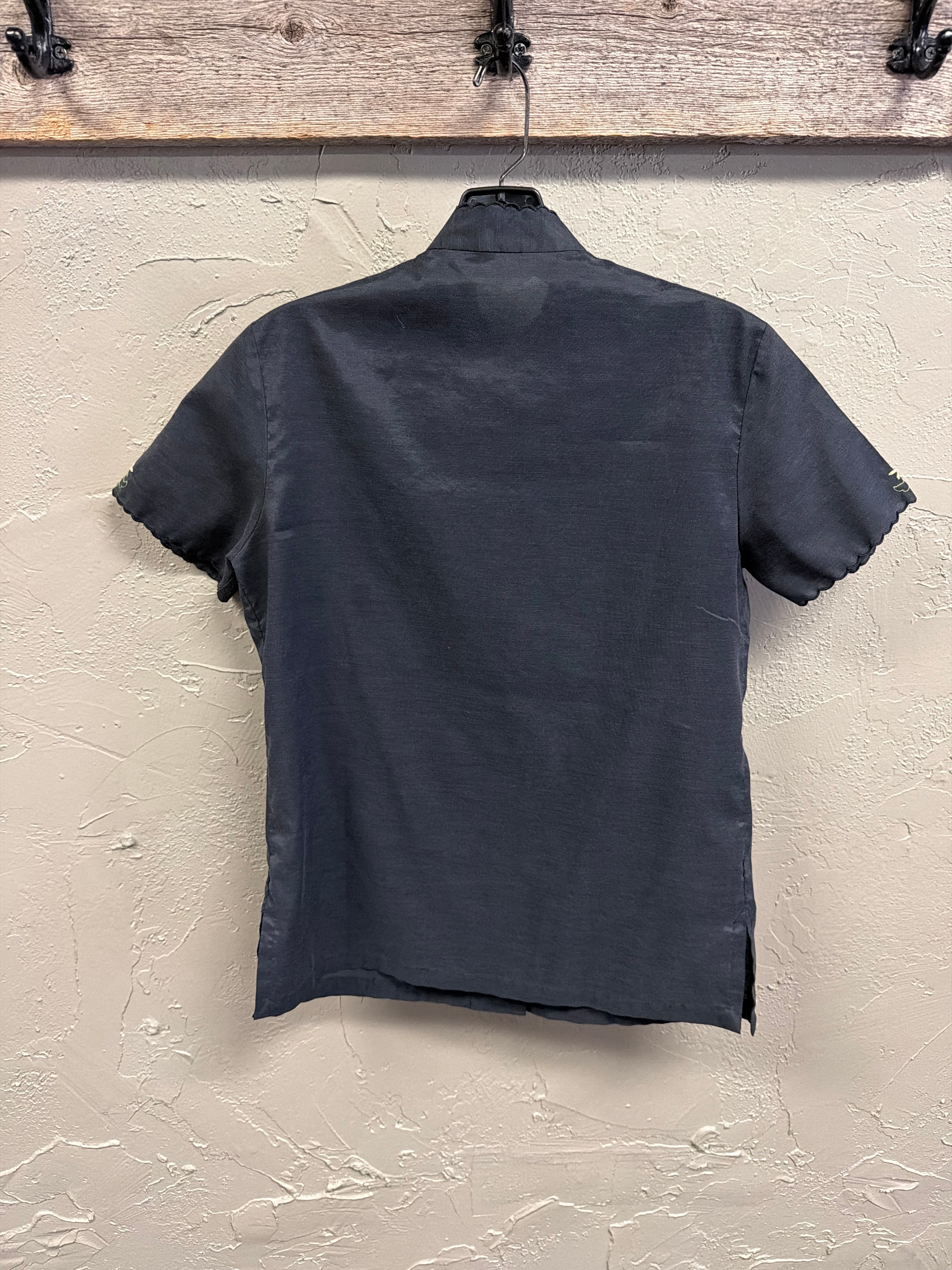 Vtg Daffodil Mandarin Collar Top