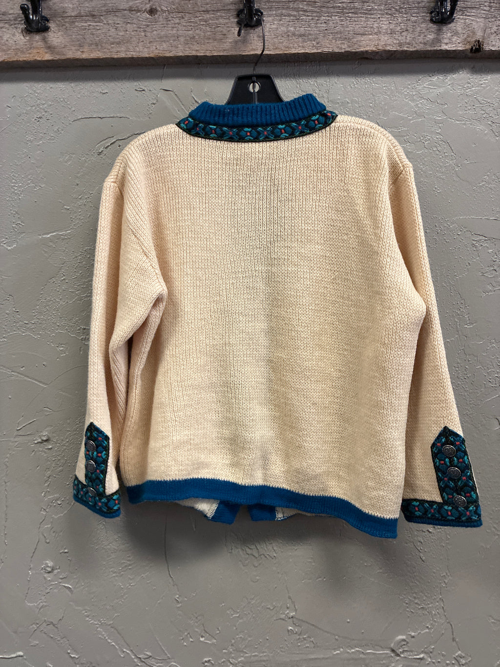 Vtg Gann of Norway Folk cardigan