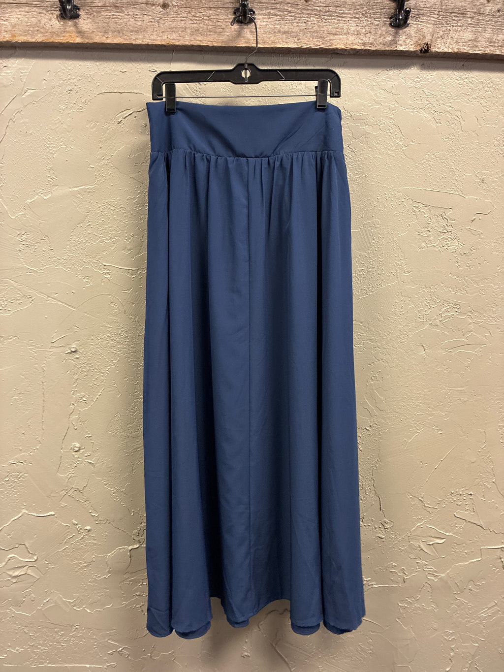 Pleated V-Yoke Maxi Dress