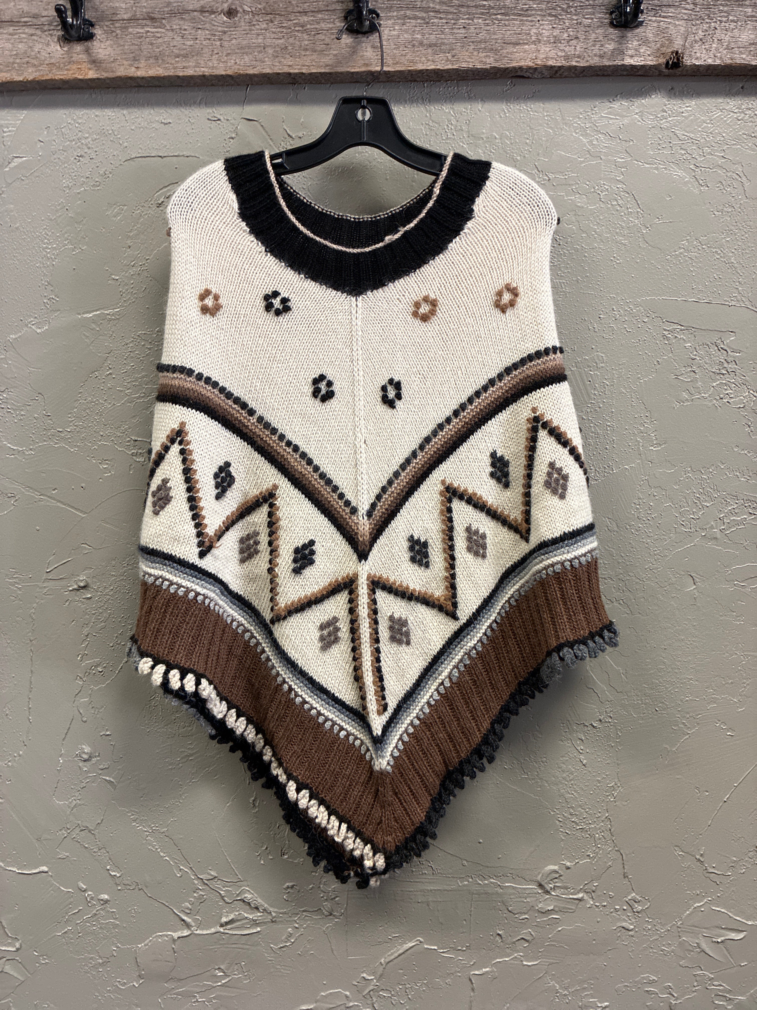 Vtg Factoria Perez Alpaca Poncho