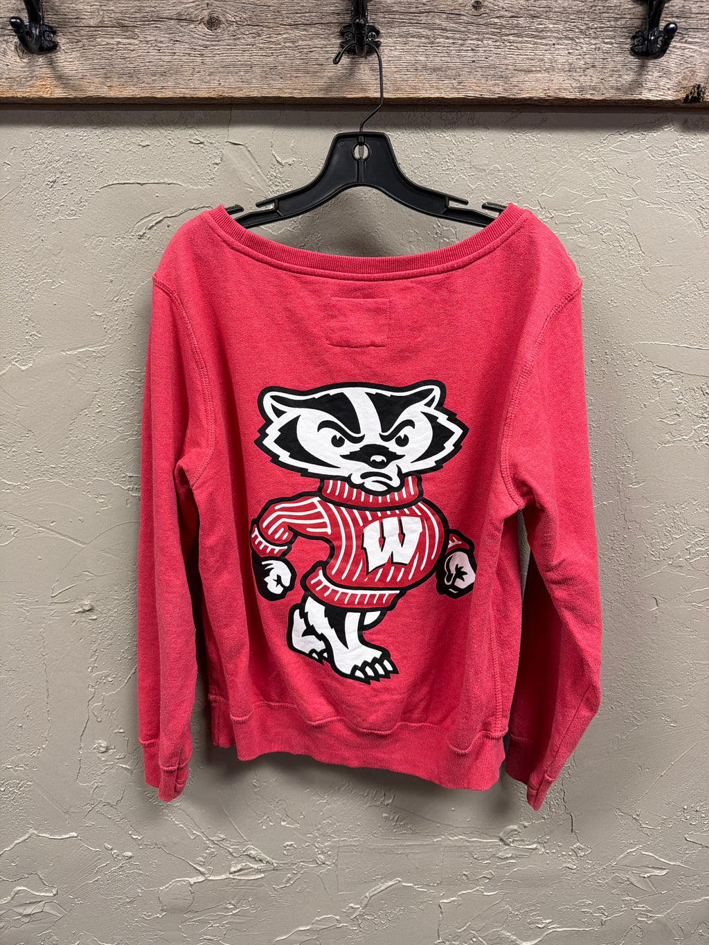 WI Badgers Boatneck Pullover